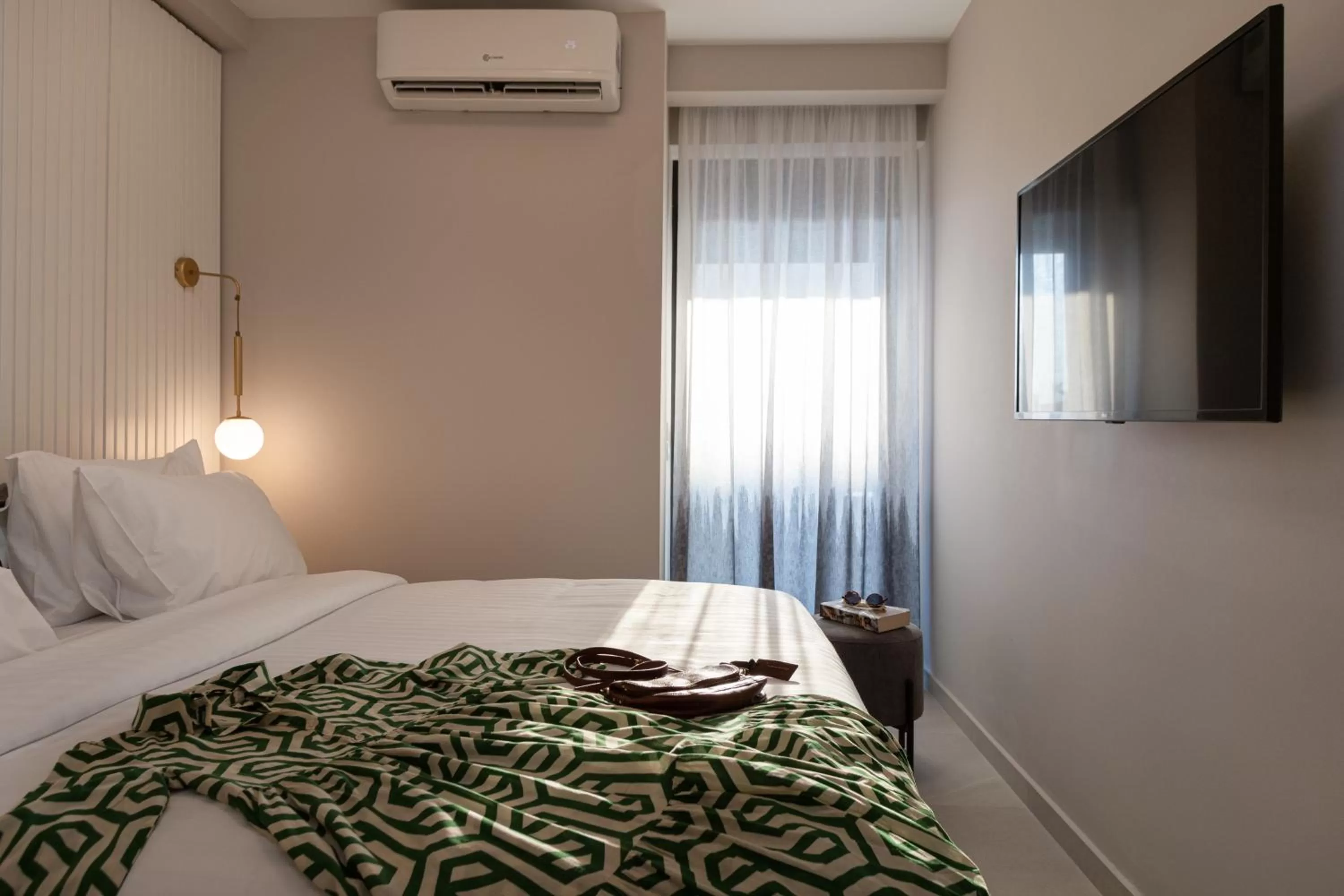 Bed in LUX&EASY Athens Downtown Residences