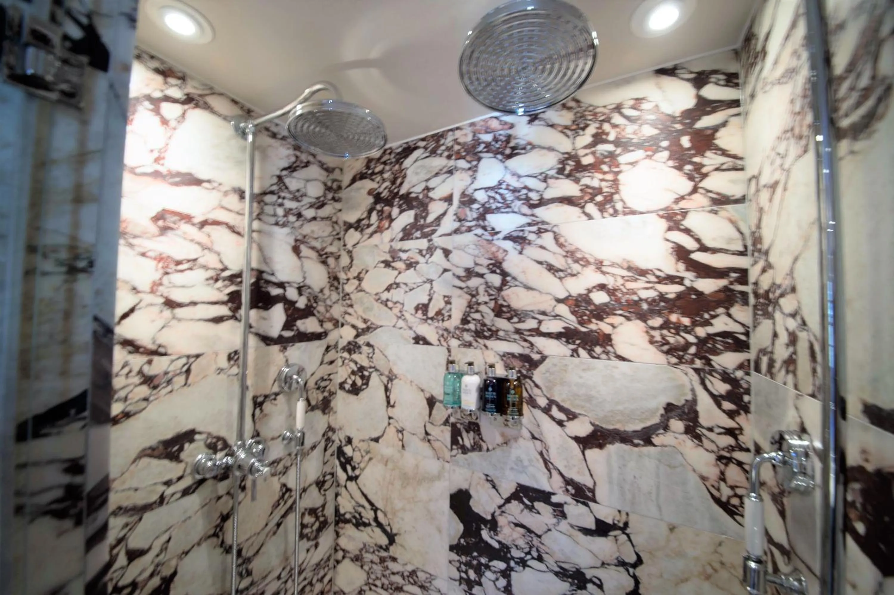 Photo of the whole room in Mimi's Hotel Soho