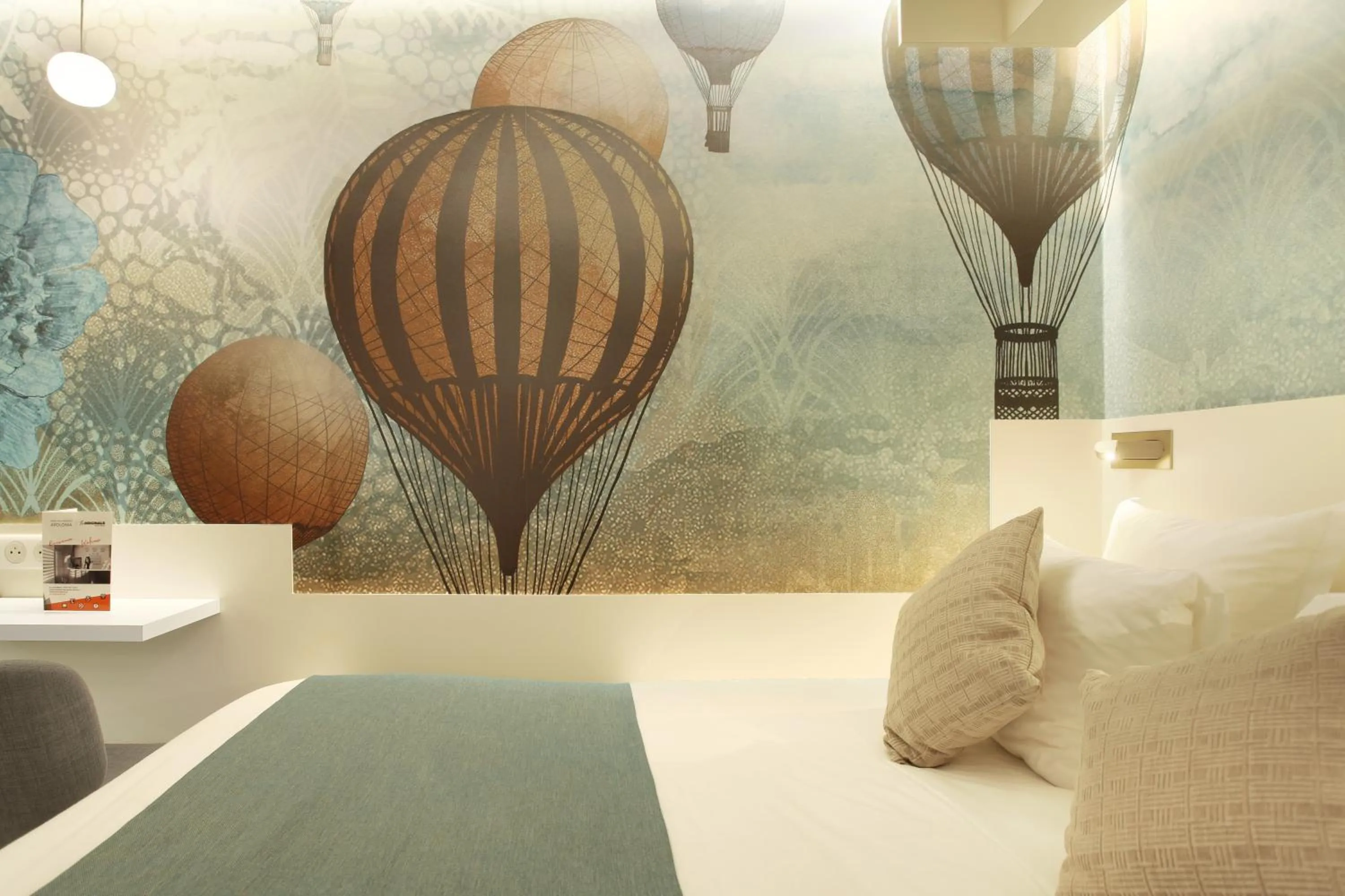 Bed in Hotel Apolonia Paris Mouffetard, Sure Hotel Collection by Best Western