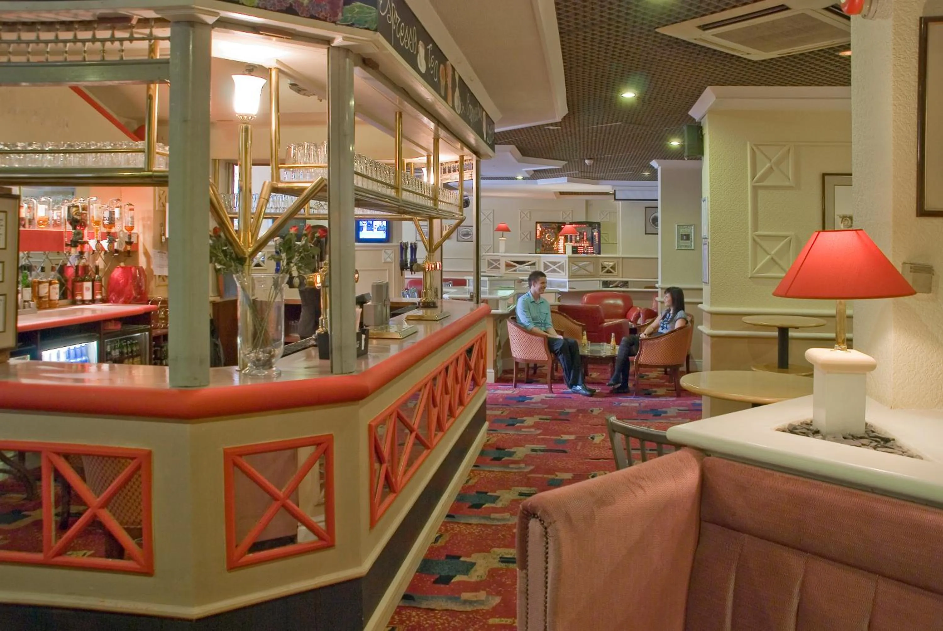 Lounge or bar in Britannia Hotel Coventry