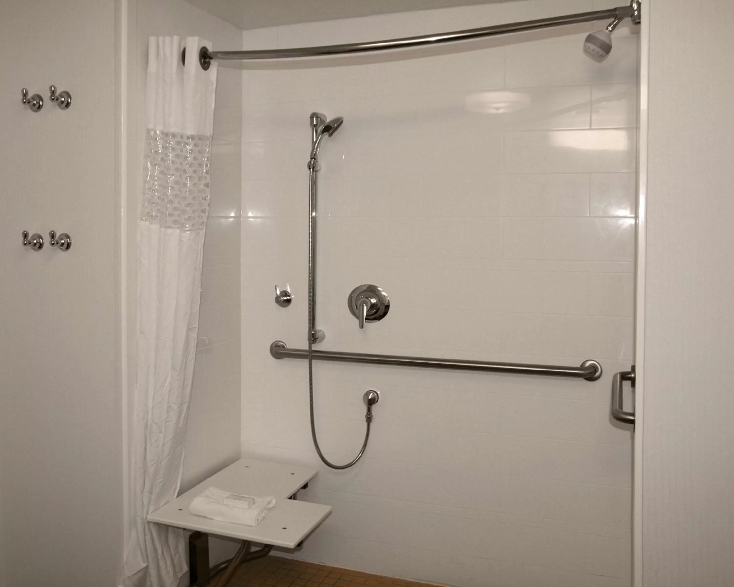 Bathroom in Hampton Inn & Suites Charlotte/Pineville