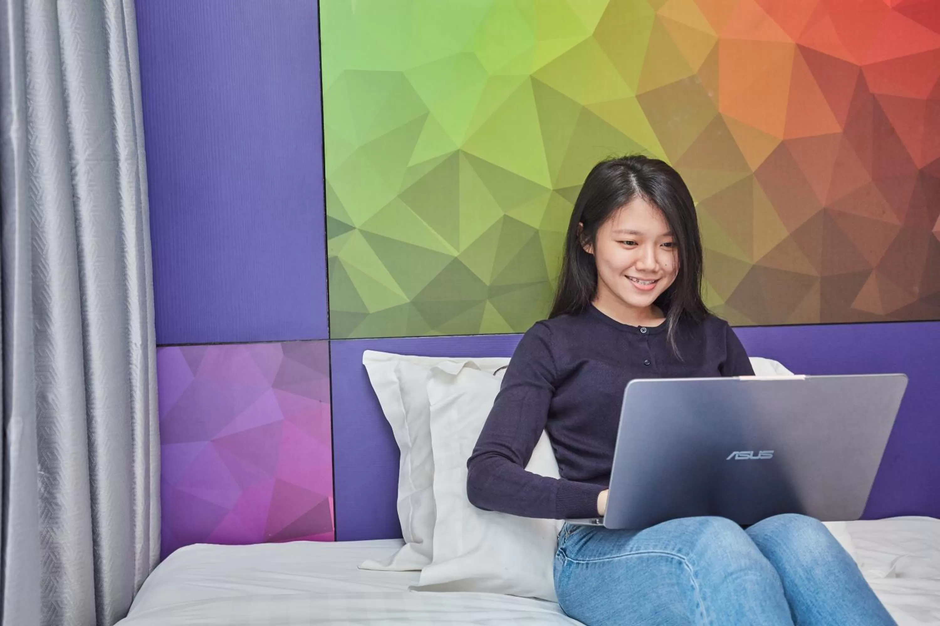 Bed in ibis budget Singapore Ametrine