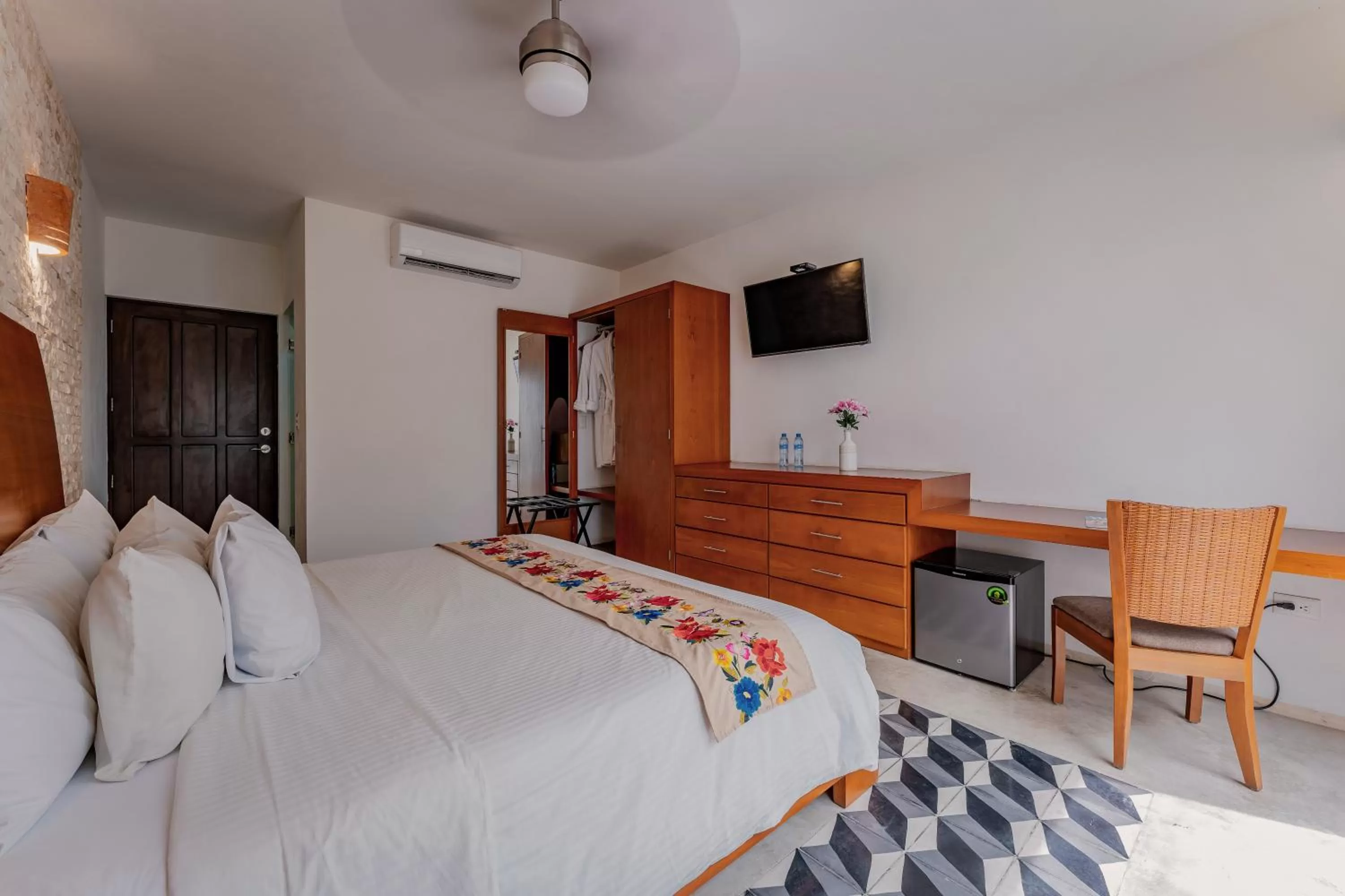 Bed in Casona Las Tres Marías - Hotel Only adults