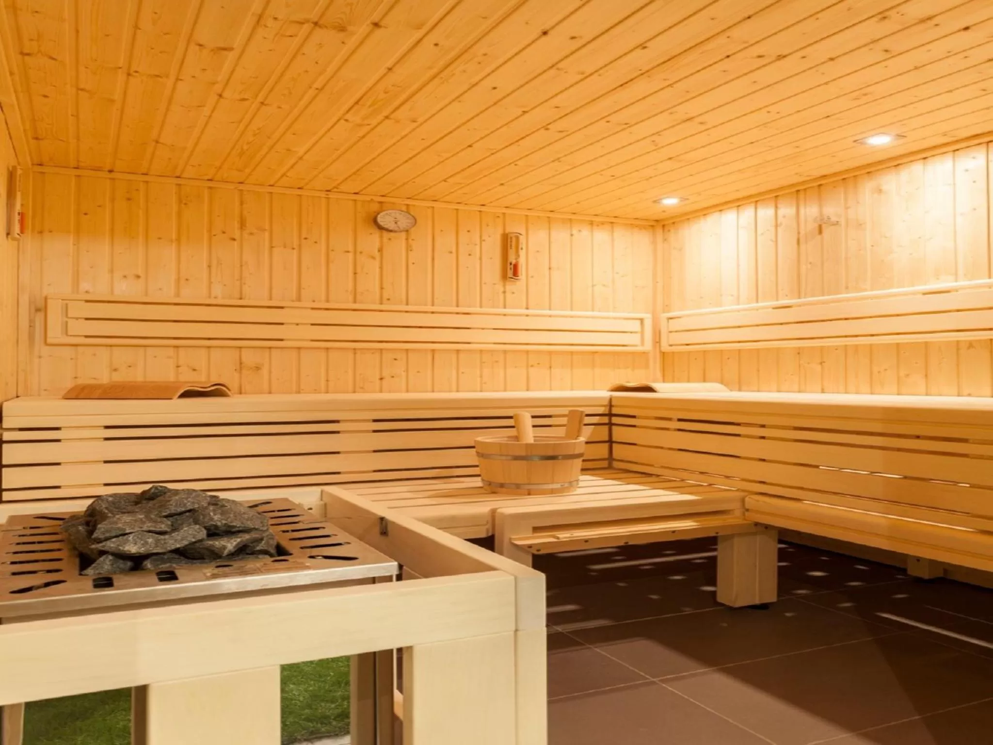 Sauna in Golden Tulip Kassel Hotel Reiss