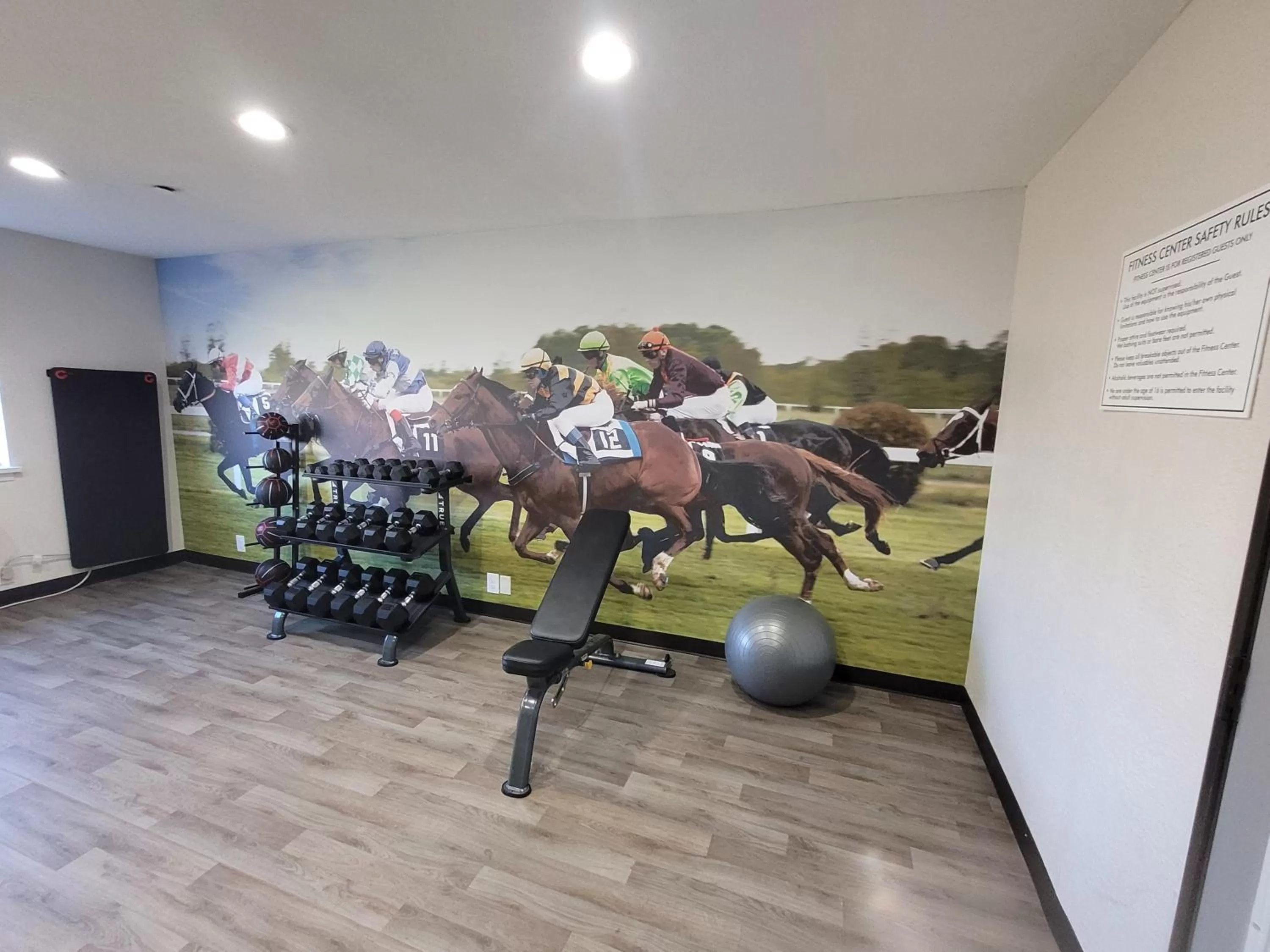 Fitness centre/facilities in Clarion Pointe Harrodsburg-Danville