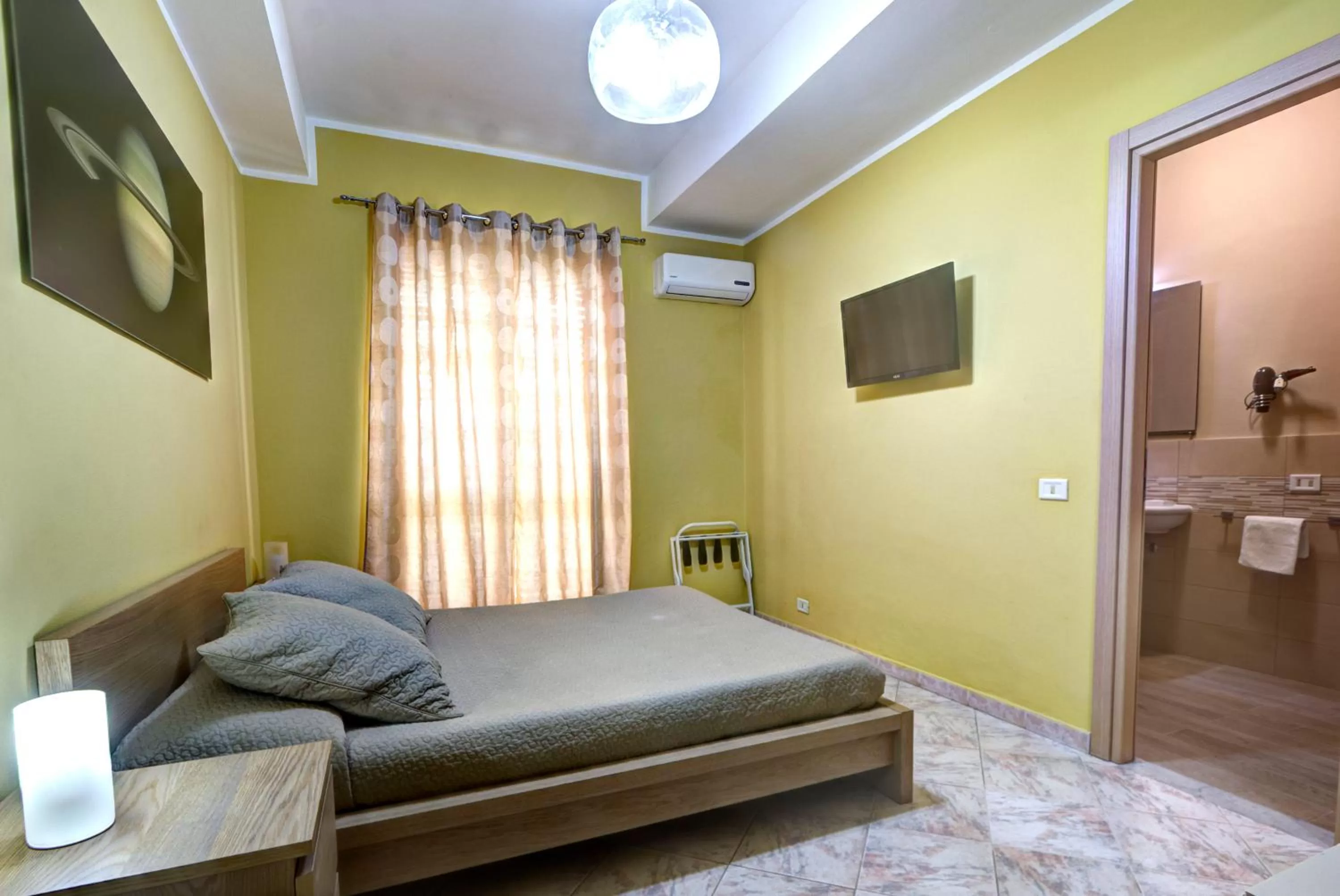 Bedroom, Bed in Kosmos