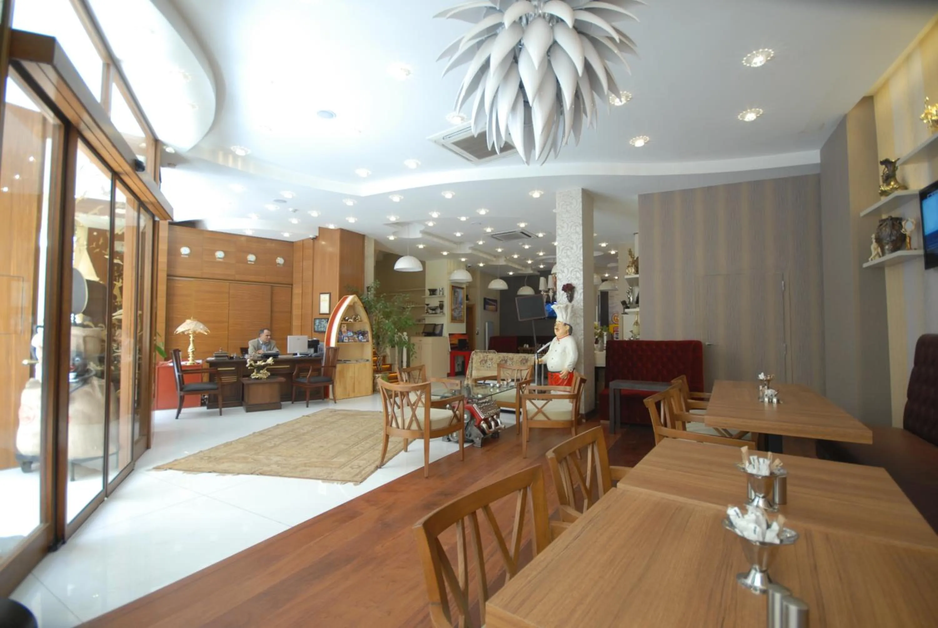 Restaurant/places to eat in Galata Palace Hotel