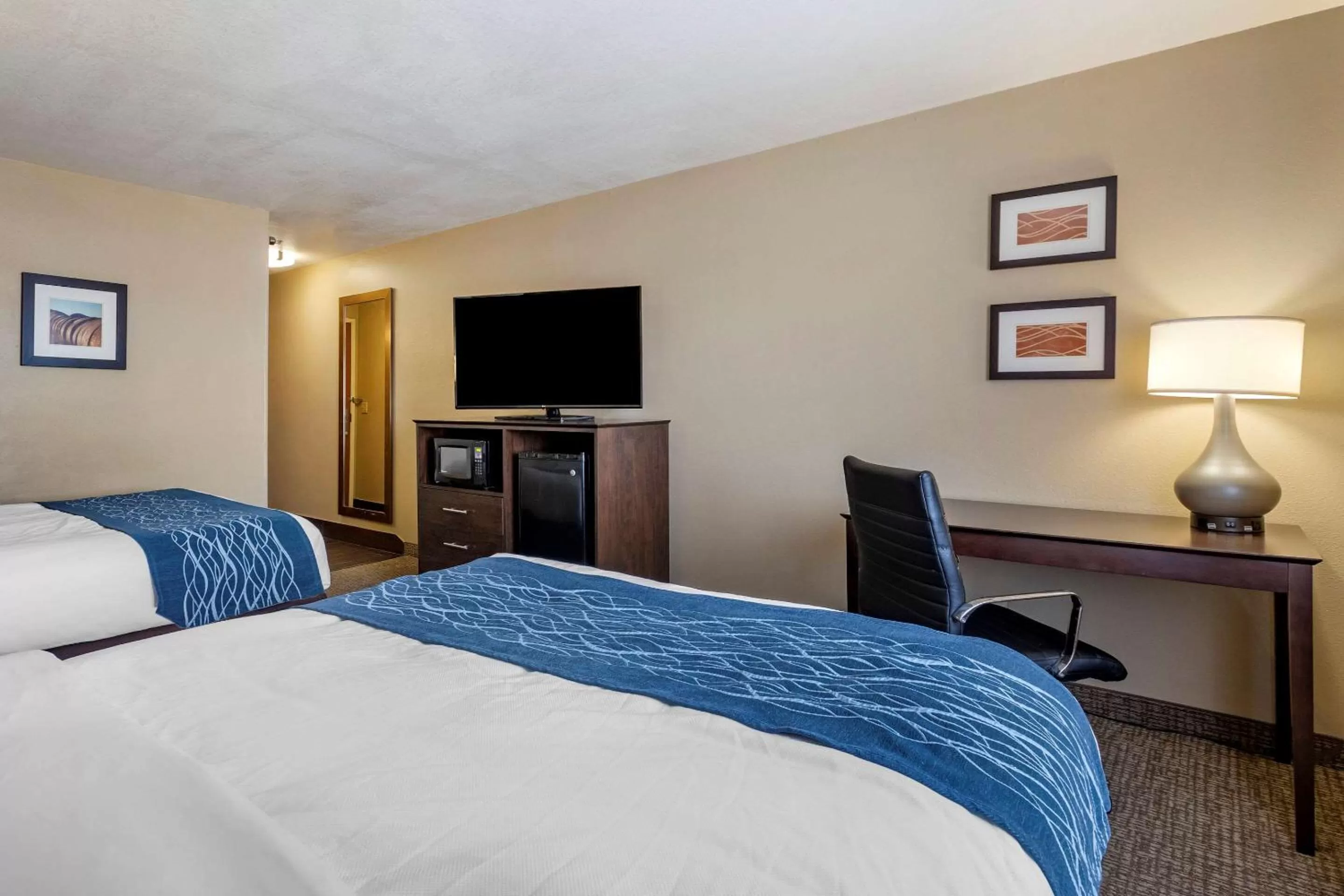 Bedroom, Bed in Comfort Inn & Suites Waterloo - Cedar Falls