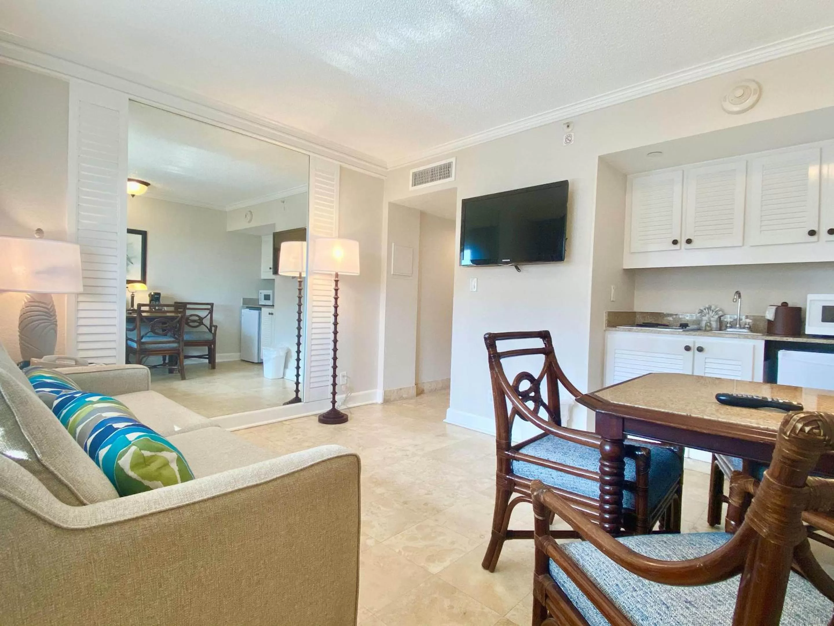 Standard Suite in Island Grand at TradeWinds