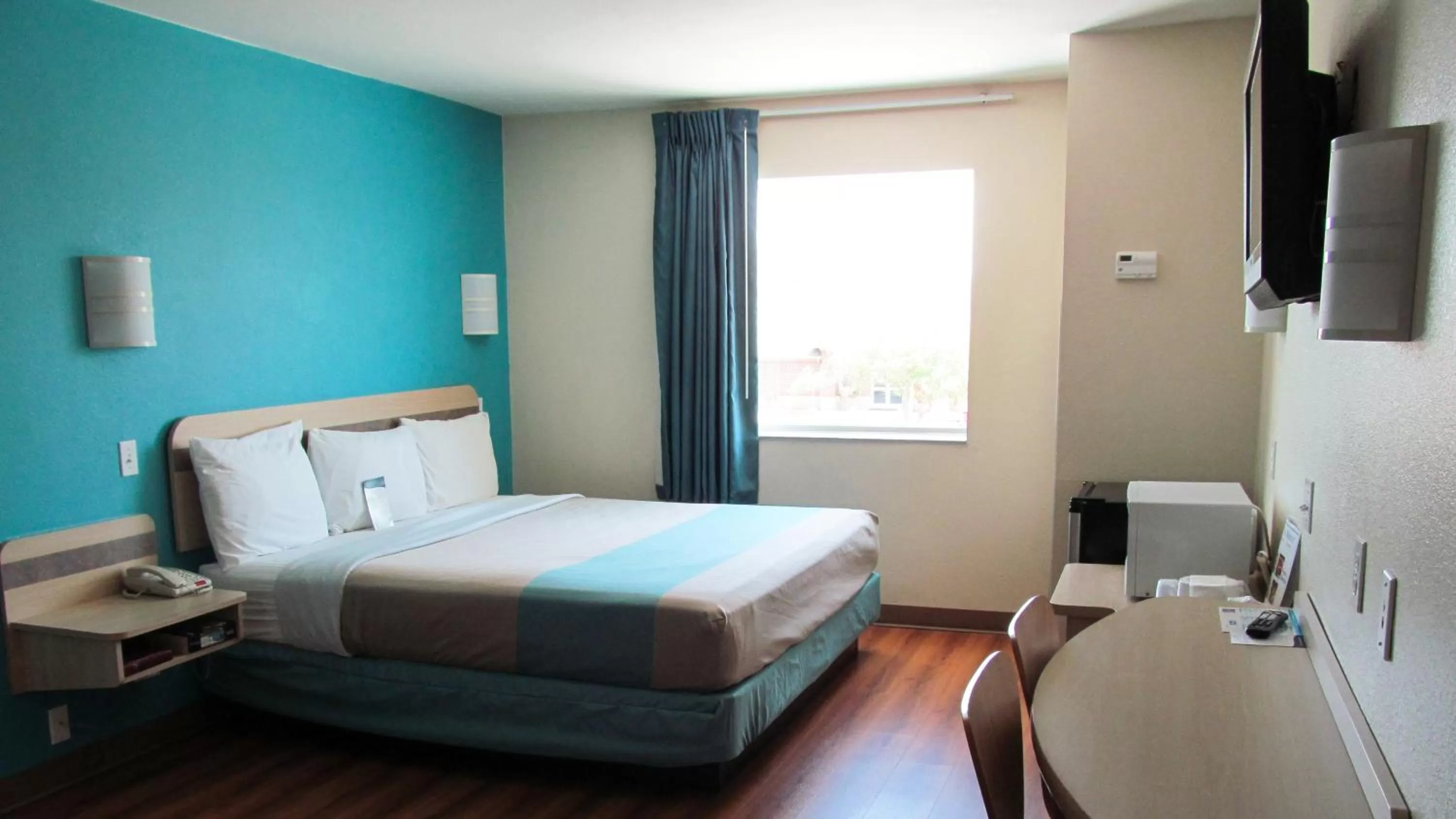 Bedroom, Bed in Motel 6-Norman, OK