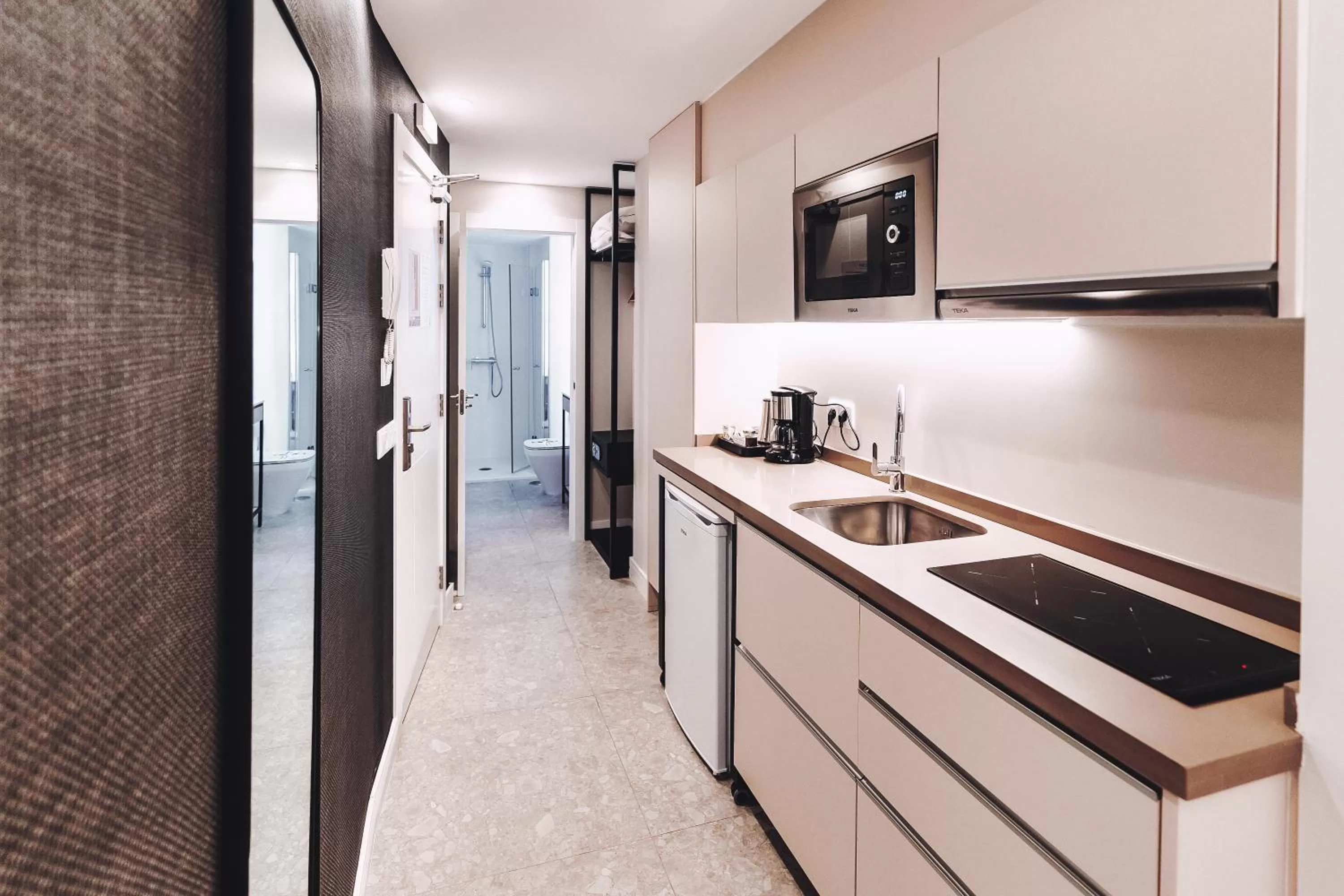 Kitchen or kitchenette in GBH Hotel-Apartamentos Posidonia