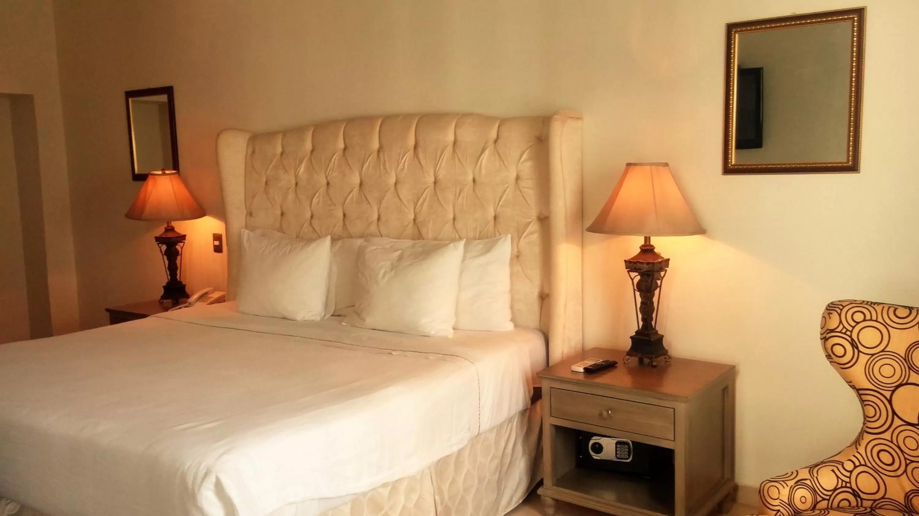 Bed in Casa Monraz Hotel Boutique