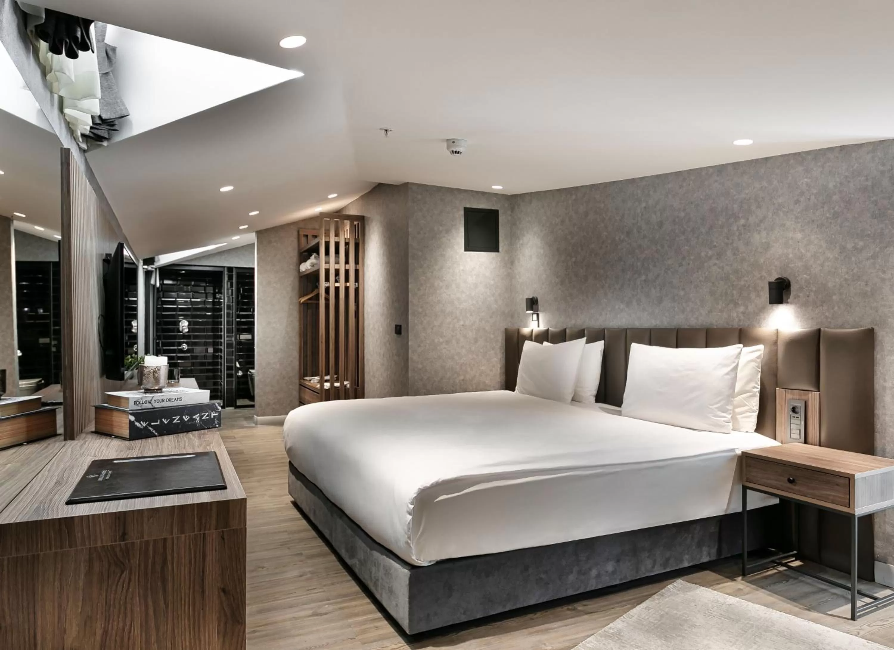 Bed in Avantgarde Urban Sisli