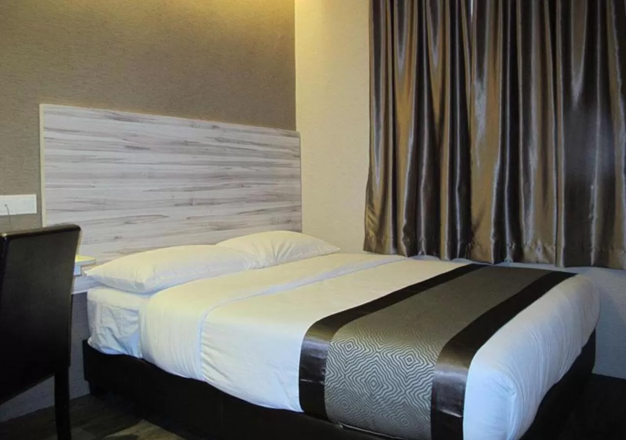 Bed in Hotel Austin Paradise - Taman Pulai Utama