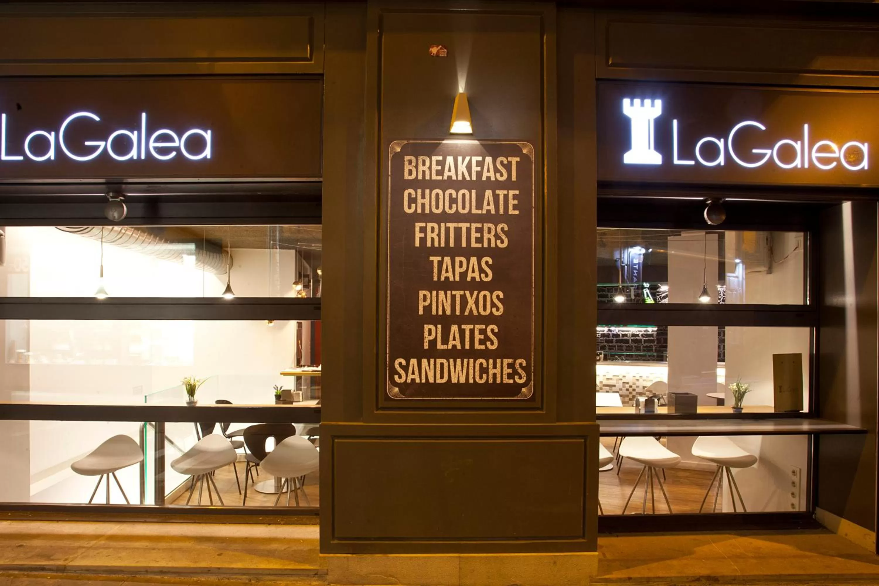 Hotel Pompaelo Plaza del Ayuntamiento & Spa