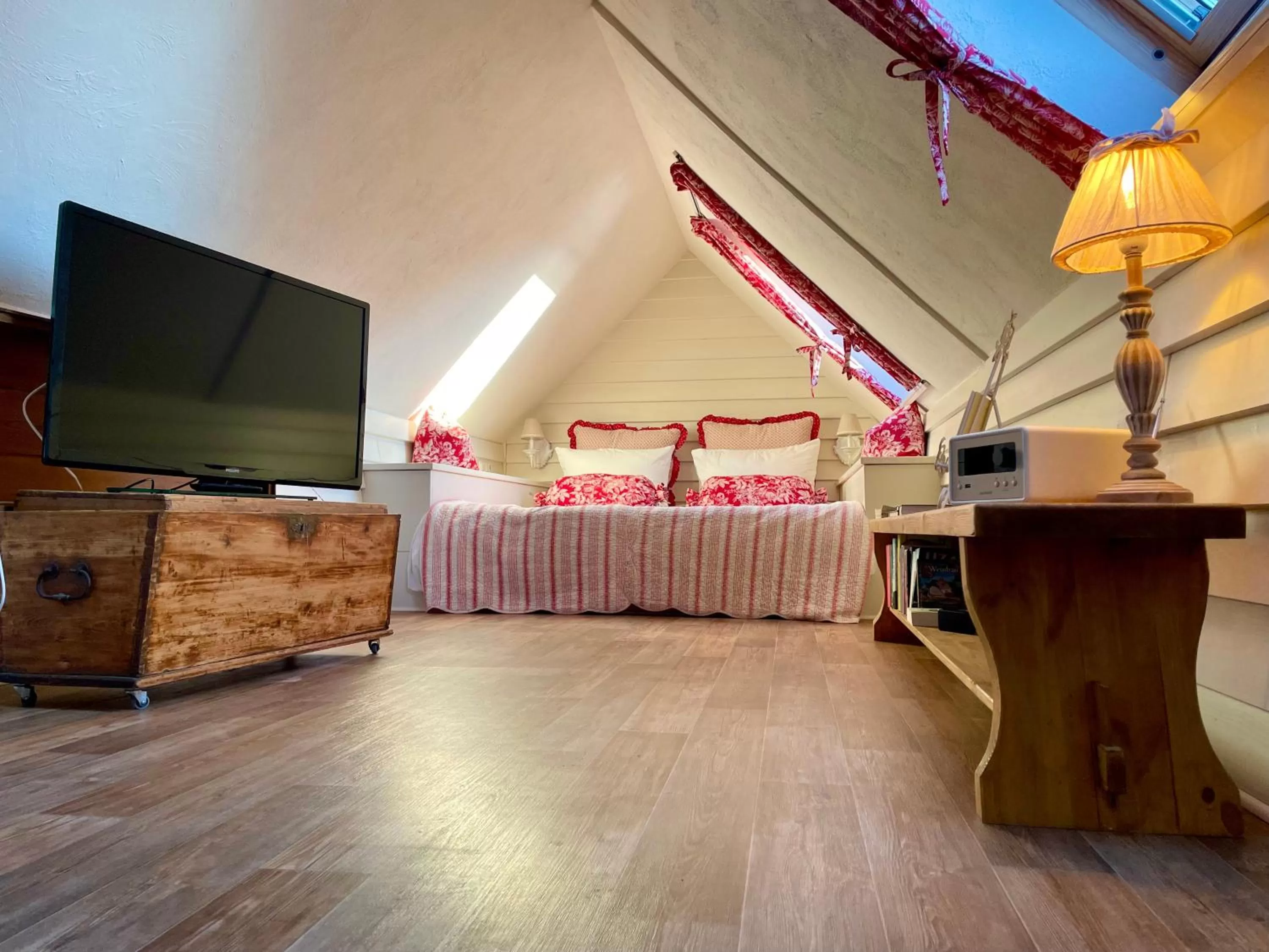 Bedroom, Bed in Weißt Du noch - Gästehäuser & Suiten