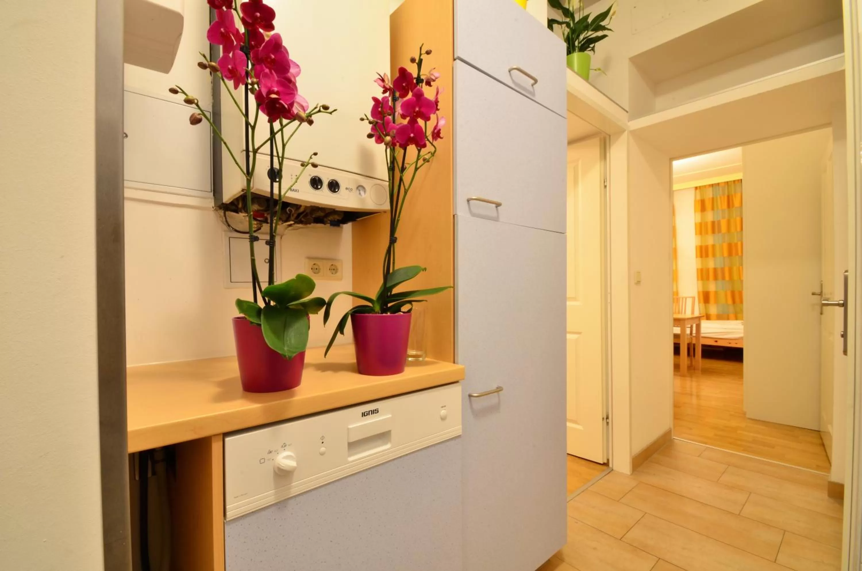 Kitchen or kitchenette in AJO Apartments - Messe City Flat - Self-Check-in