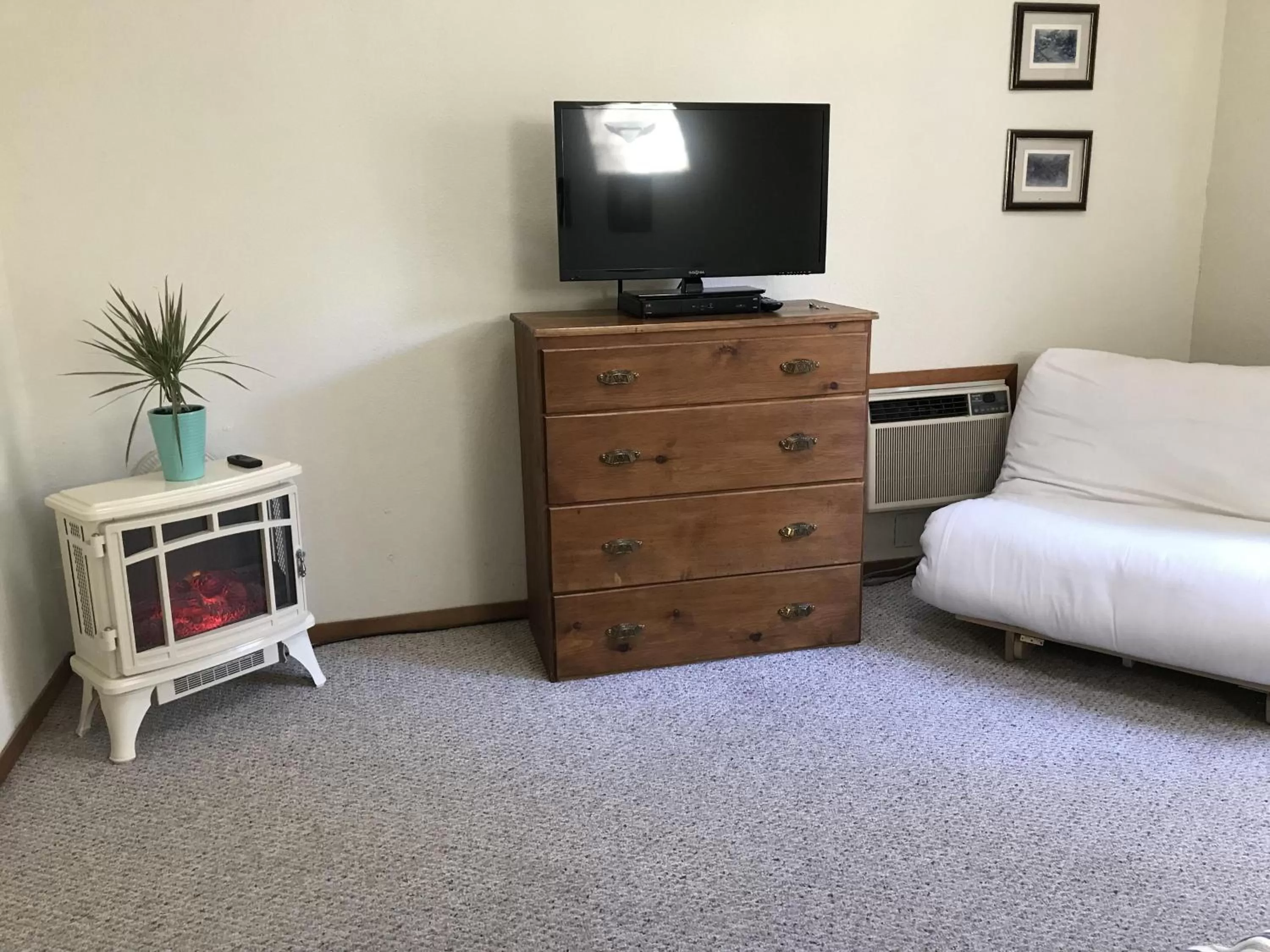Bedroom, TV/Entertainment Center in Backyard Garden Oasis