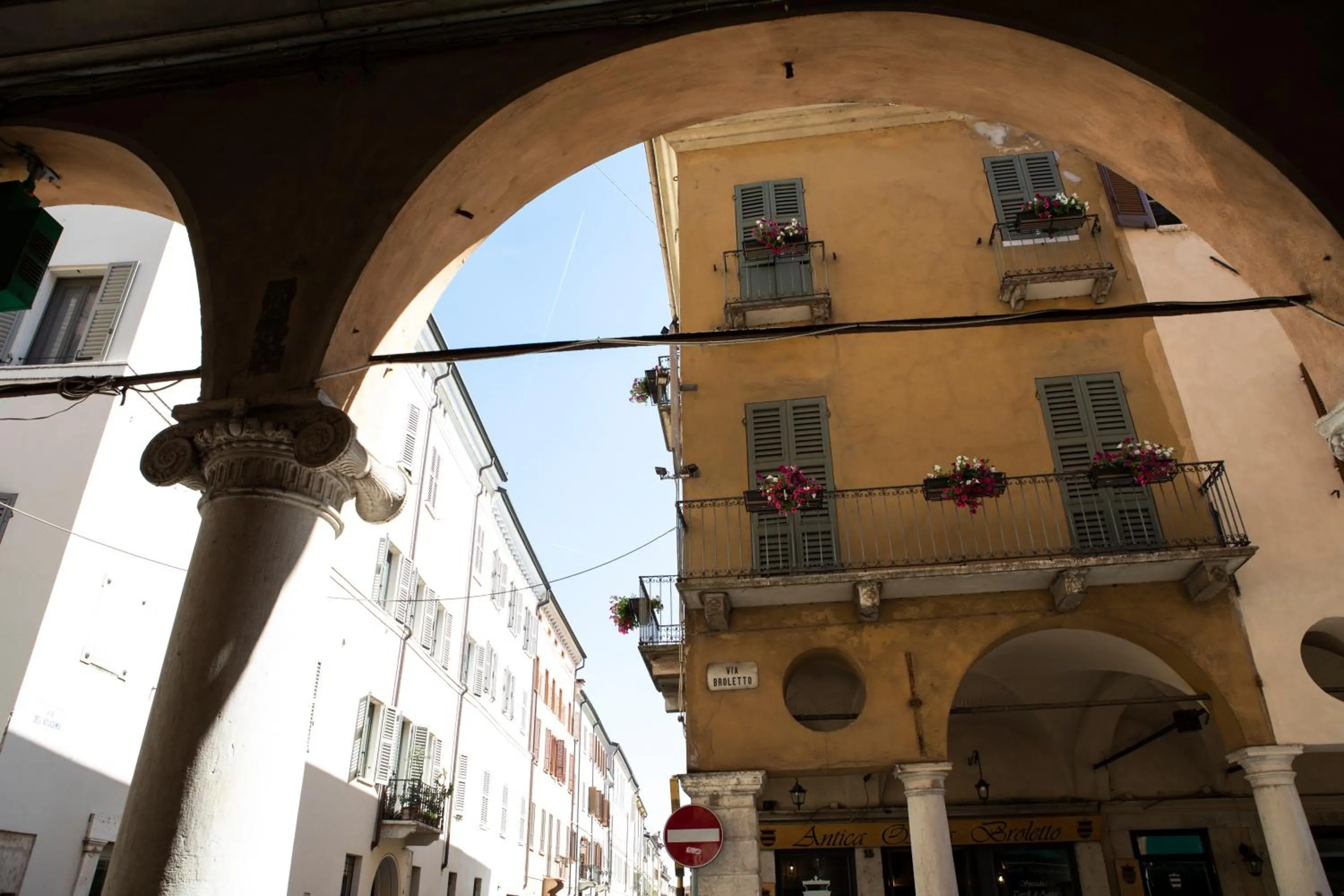 Property building in Hotel Broletto - Centro Storico