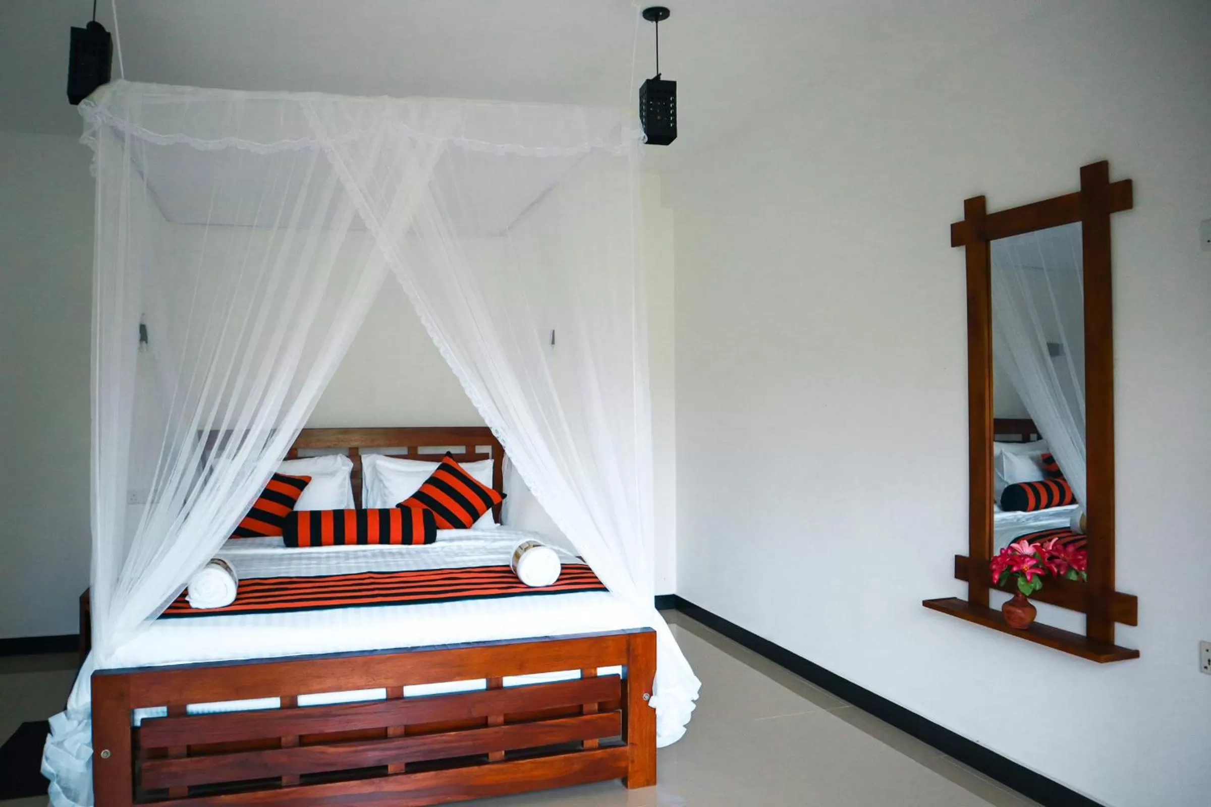 Photo of the whole room, Bed in Duet Hearts