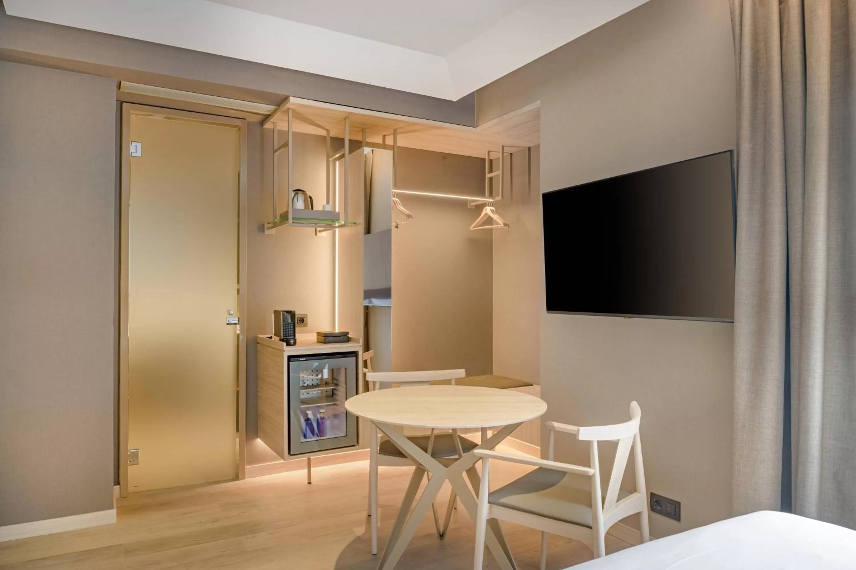 Photo of the whole room in AC Hotel by Marriott Tenerife