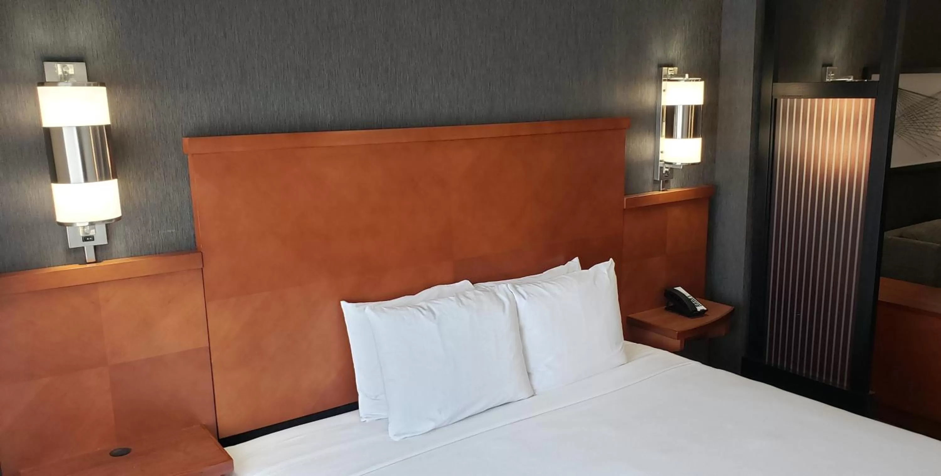 Bed in Hyatt Place Santa Fe