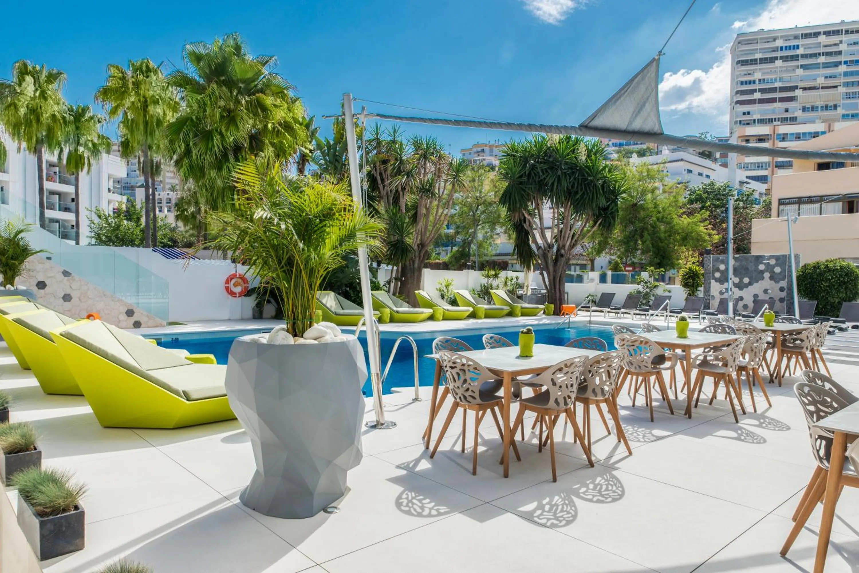 Swimming pool in Essence Hotel Boutique