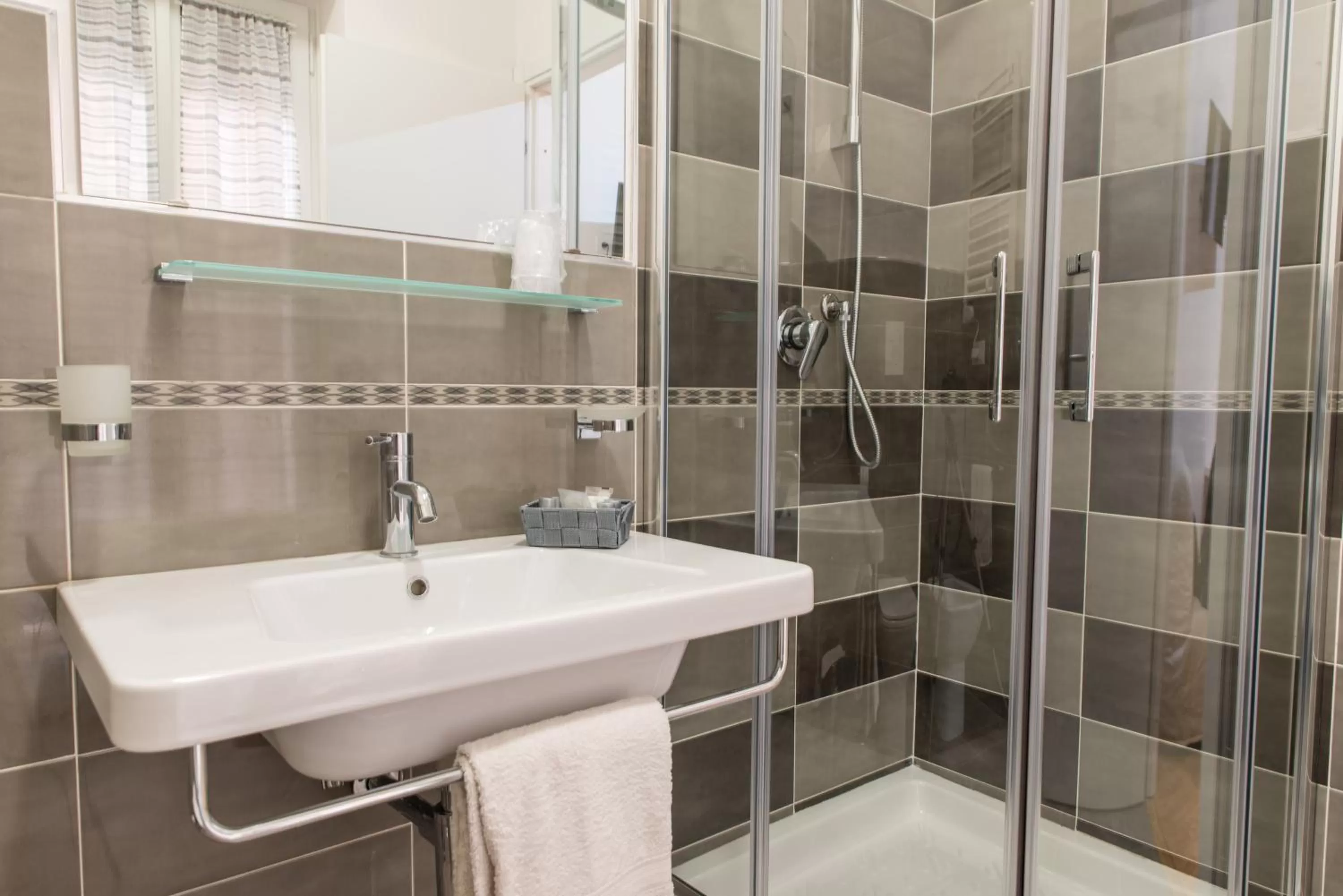 Bathroom in Mirabilia Urbis Roma