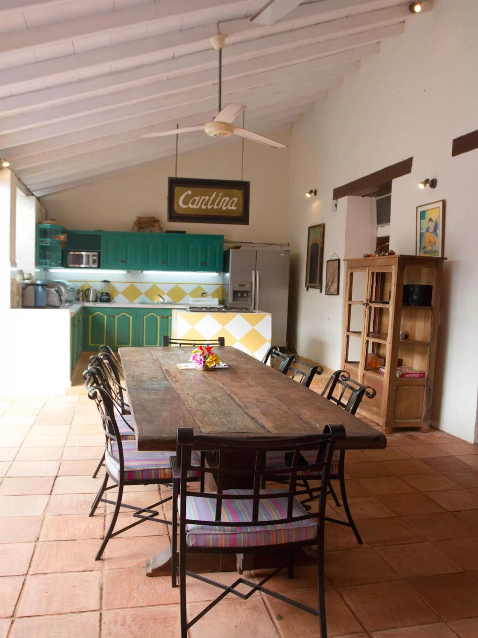 Restaurant/places to eat in Casa Relax Hotel