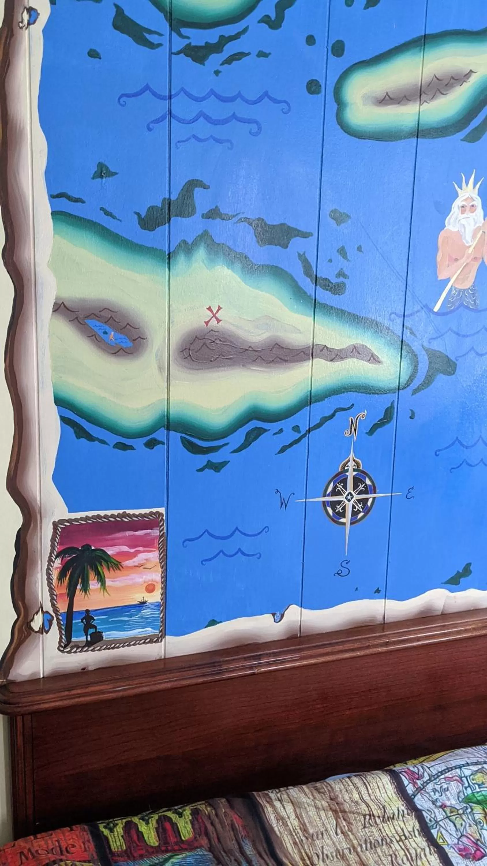 Decorative detail in The Pirate Haus Inn