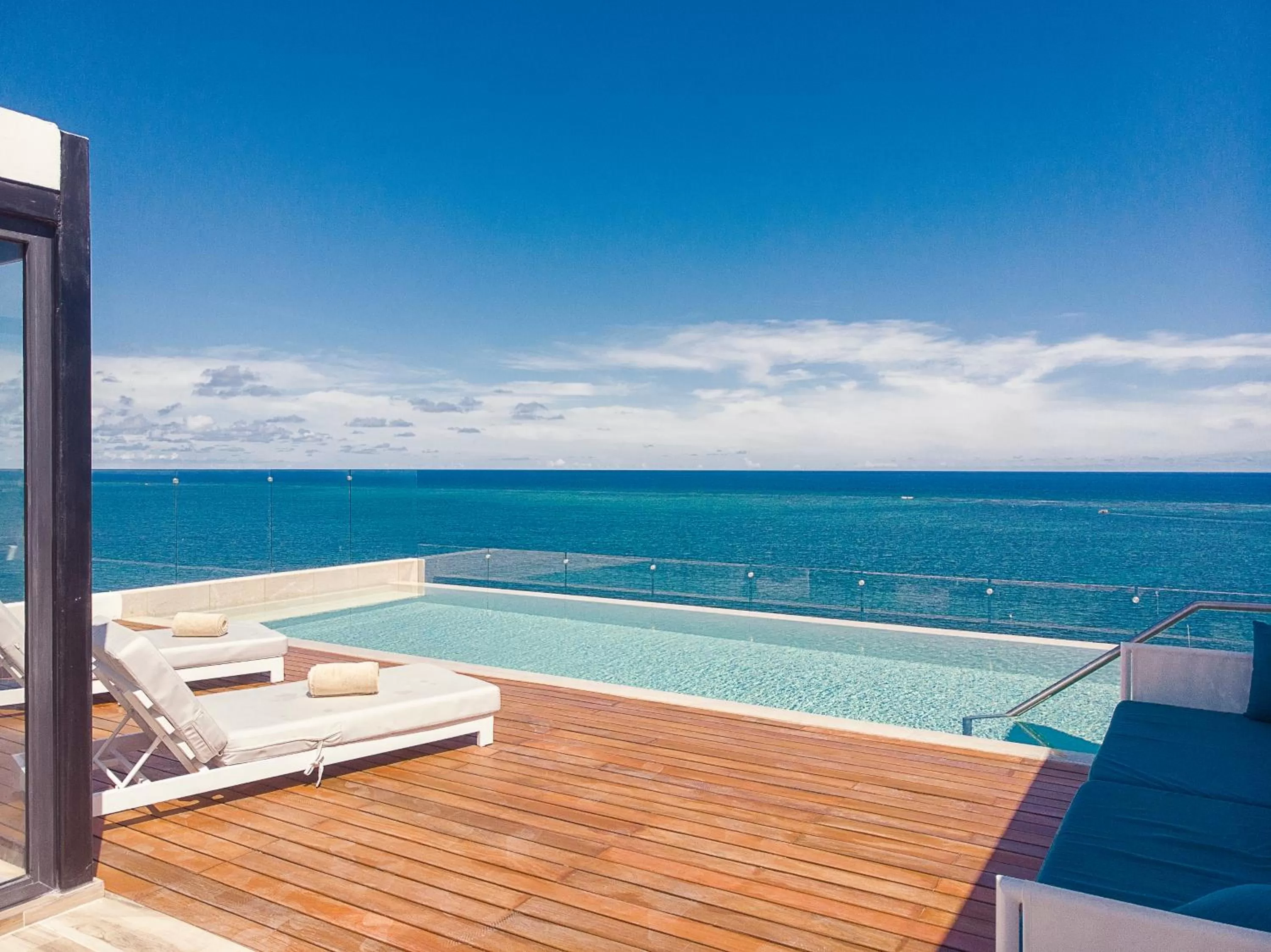 Balcony/Terrace in The Fives Oceanfront