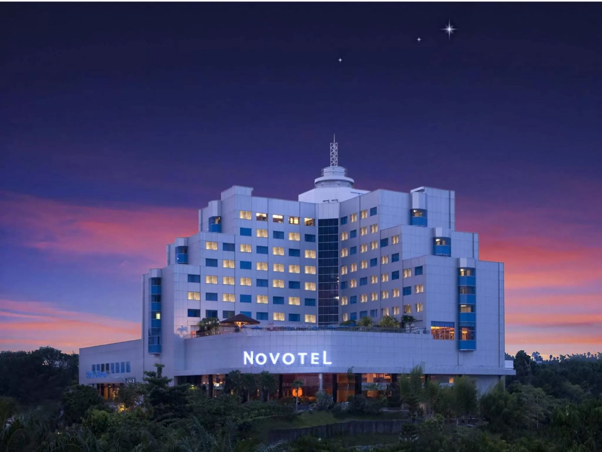 Property building in Novotel Balikpapan