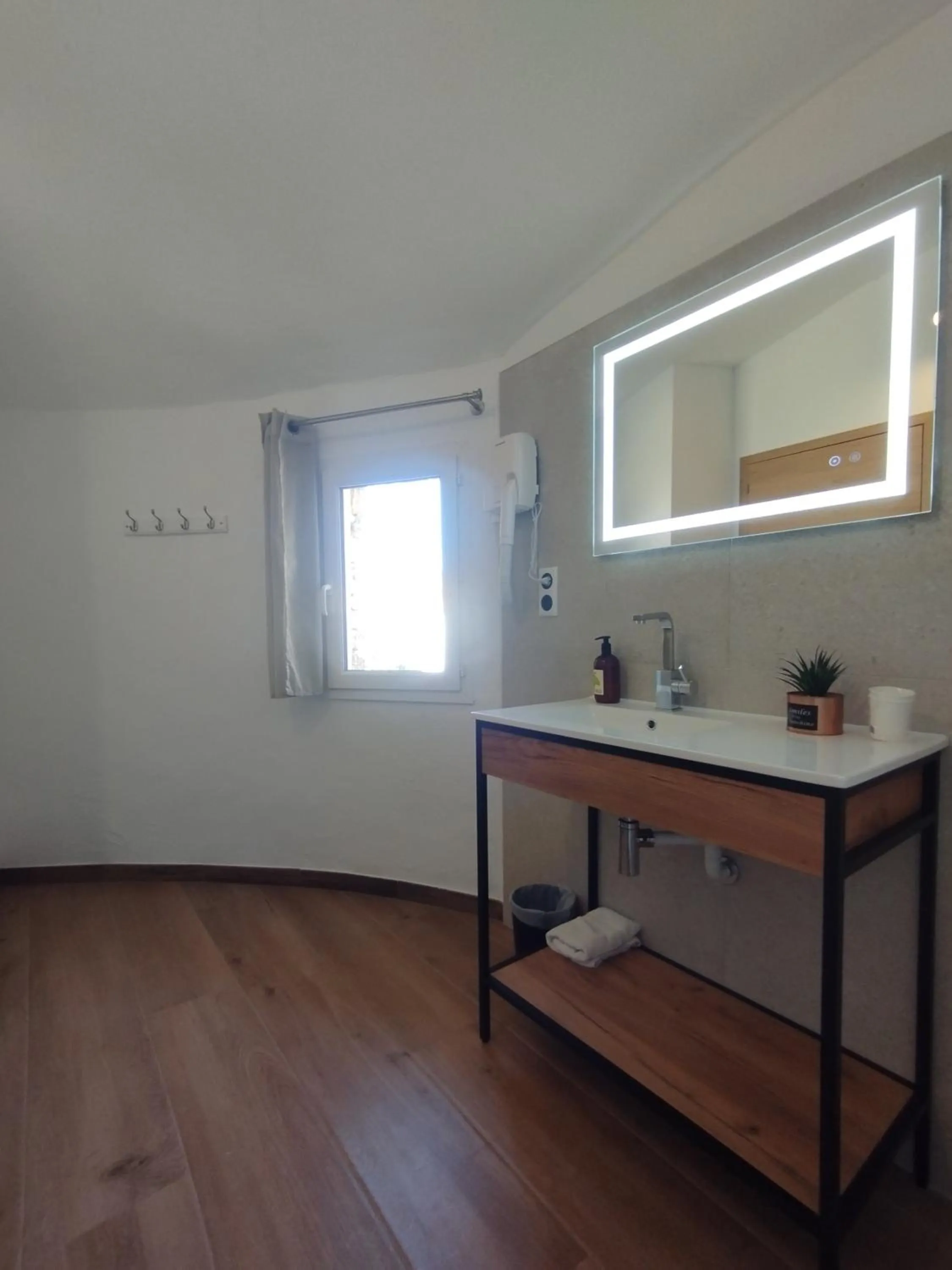 Bathroom in Hôtel Padolo