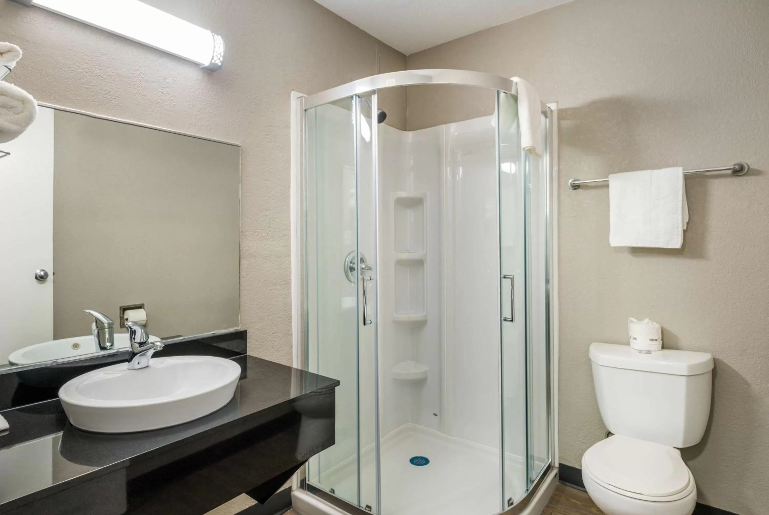 Photo of the whole room in Motel 6-Sandston, VA - Richmond, Va