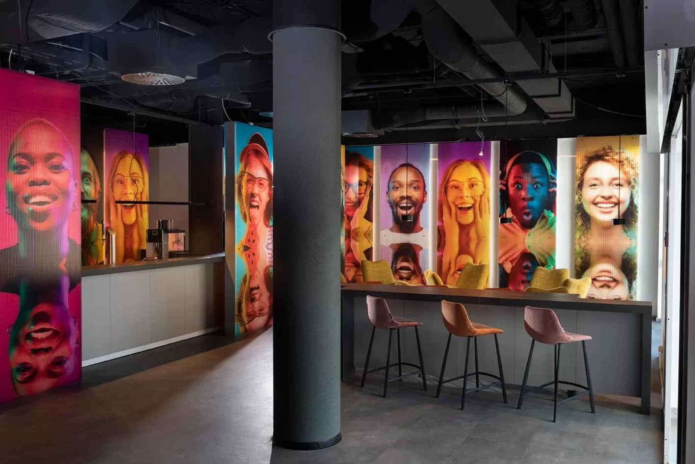 Lounge or bar in ibis Styles Berlin Treptow