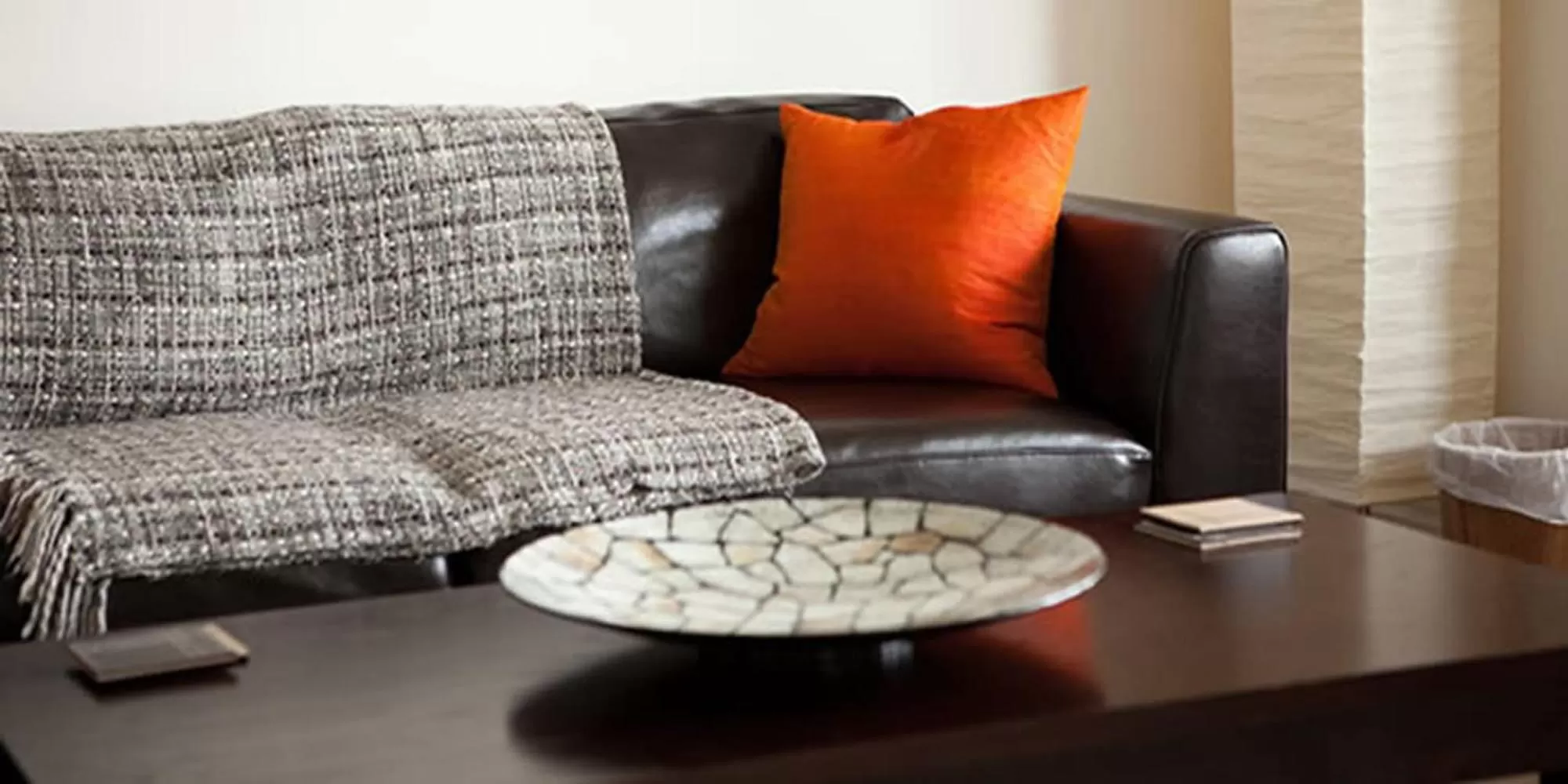 Seating area in Victoria Mansions Hotel Apartments