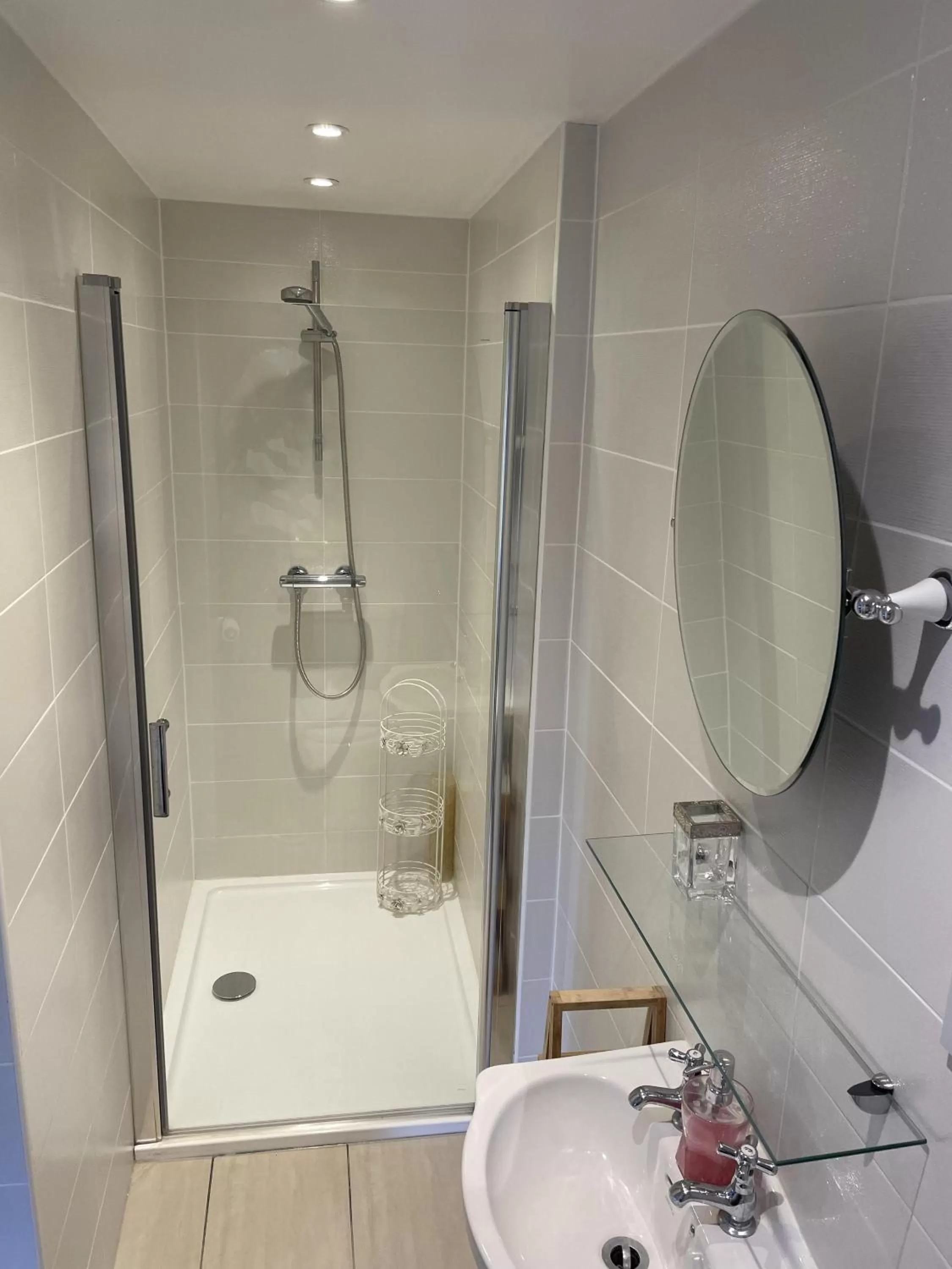 Bathroom in Eagle House - Award Winning B&B and Apartment