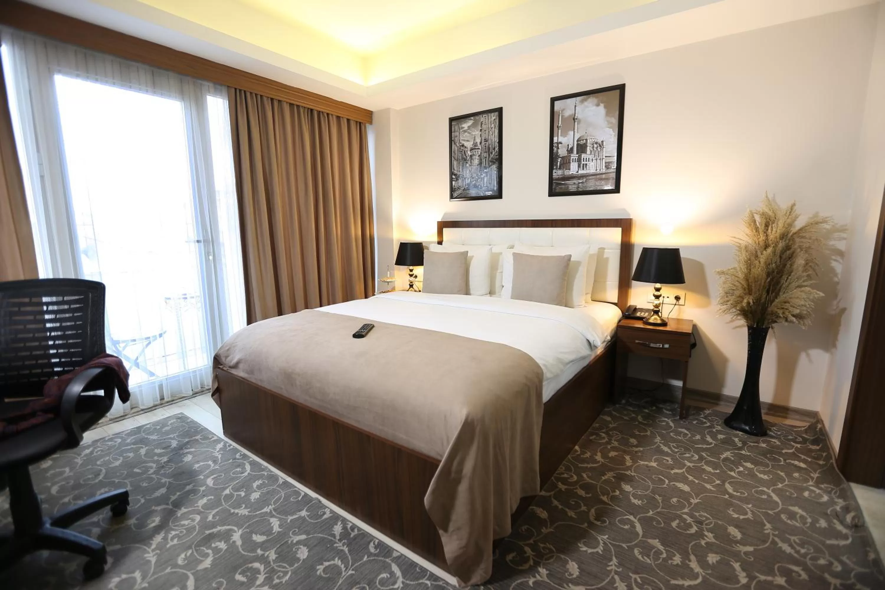 Bed in Cebeci Grand Hotel