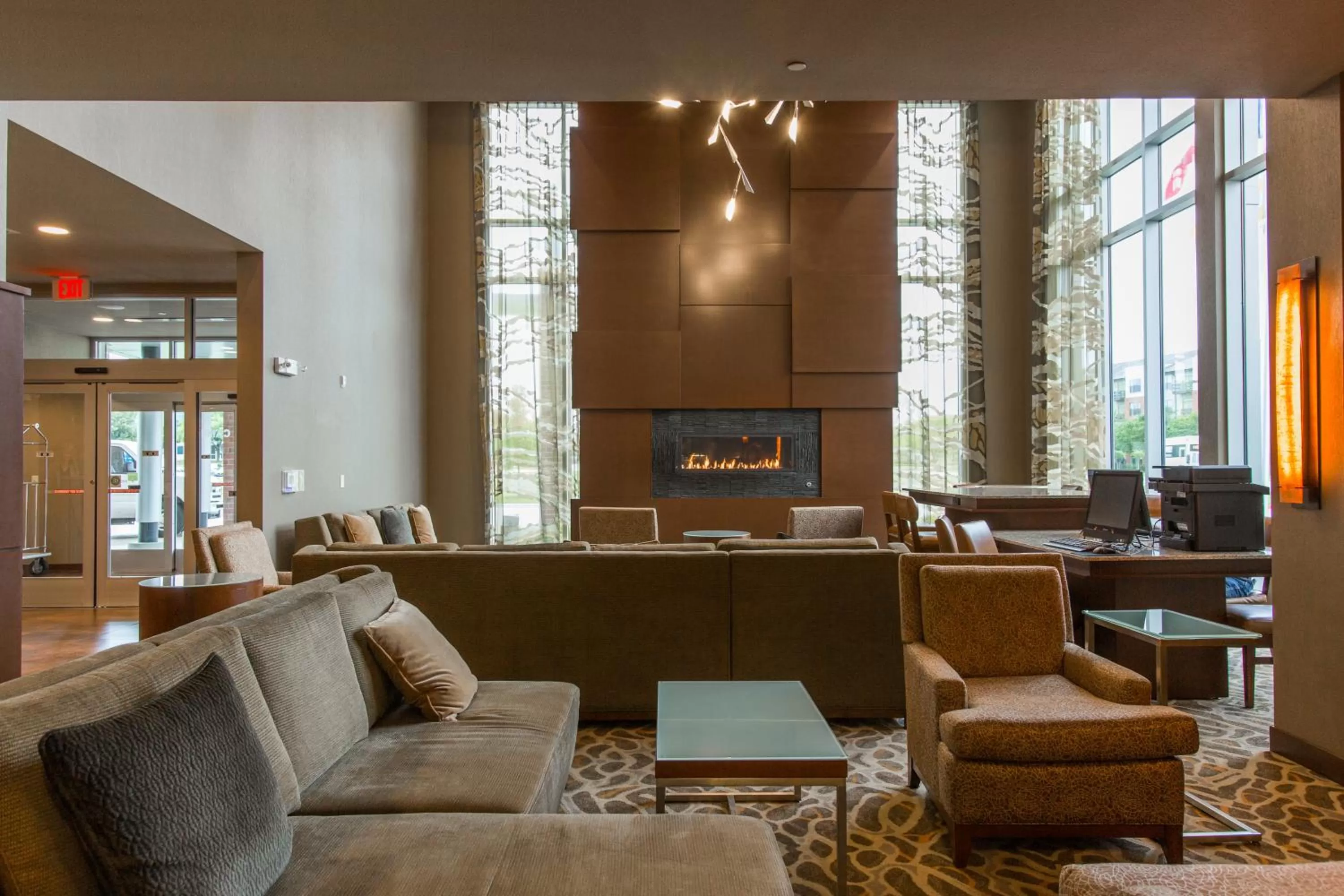 Restaurant/places to eat in Cambria Hotel Plano - Frisco