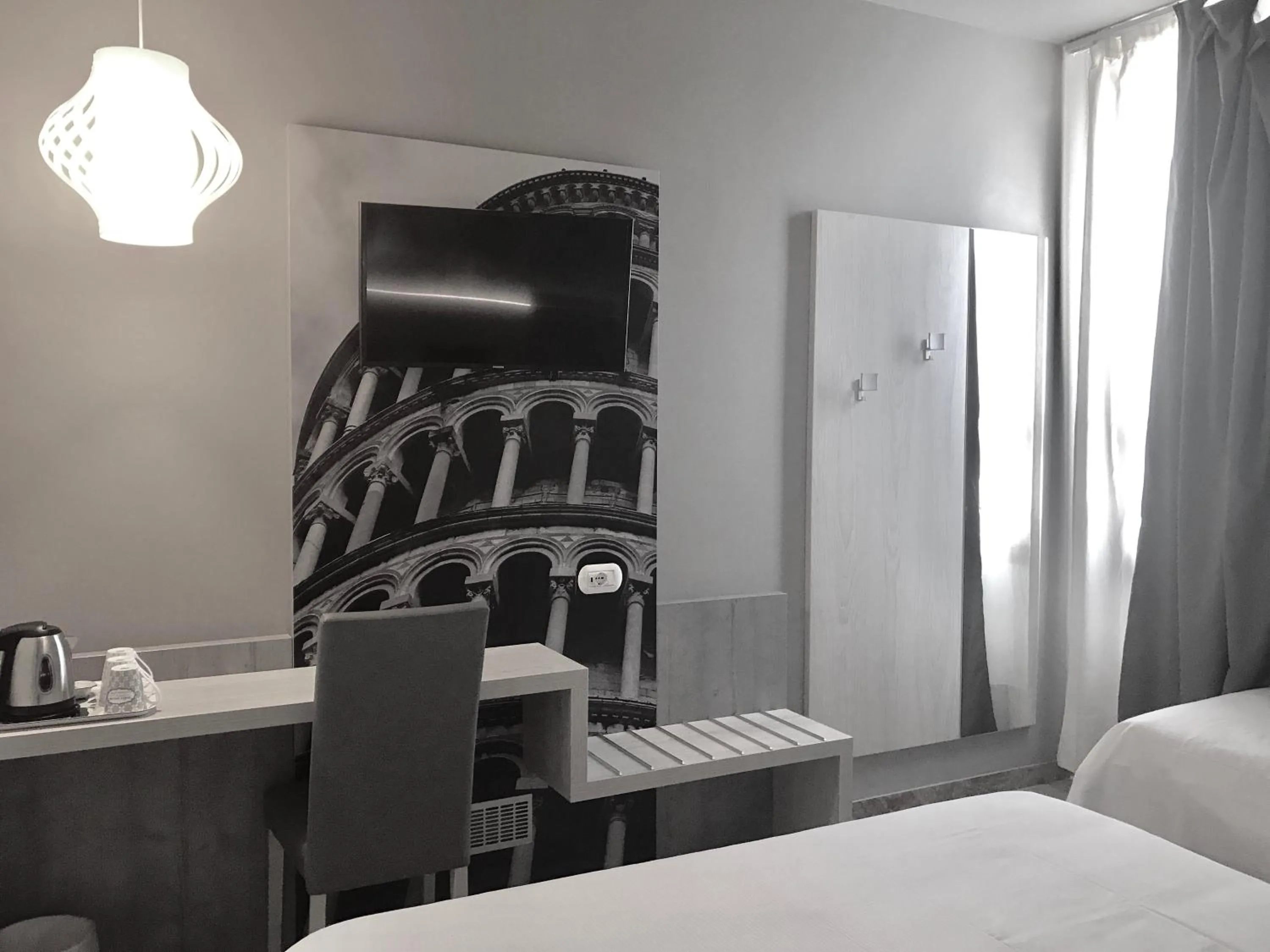 Bedroom, Bed in Canova Hotel