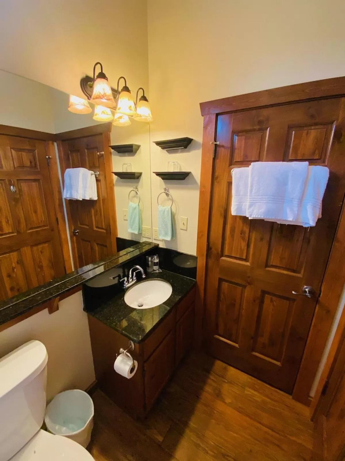 Bathroom in All Seasons Treehouse Village