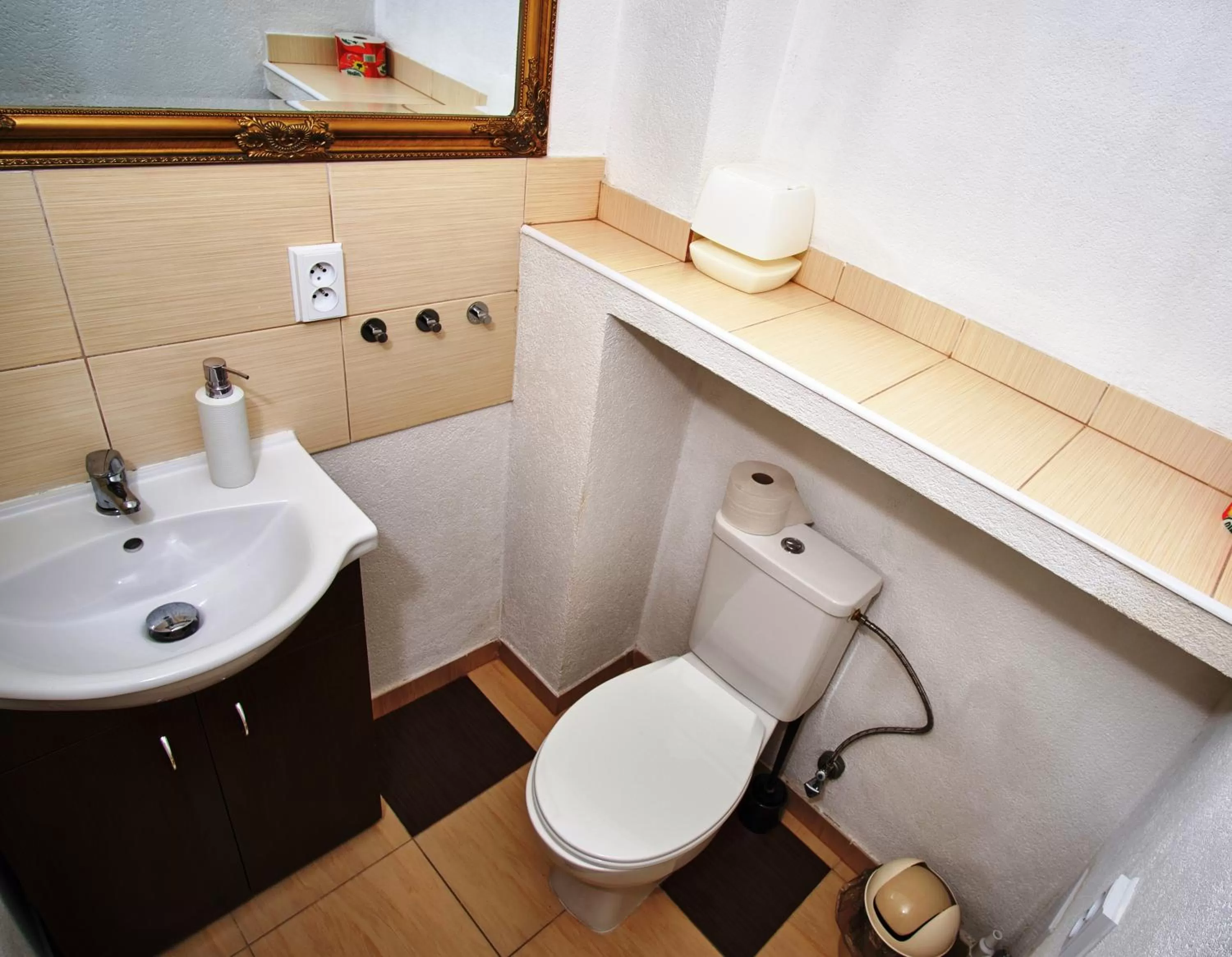 Bathroom in Spa & Pool Apartment Hotel - Restaurant VILLA IVICA