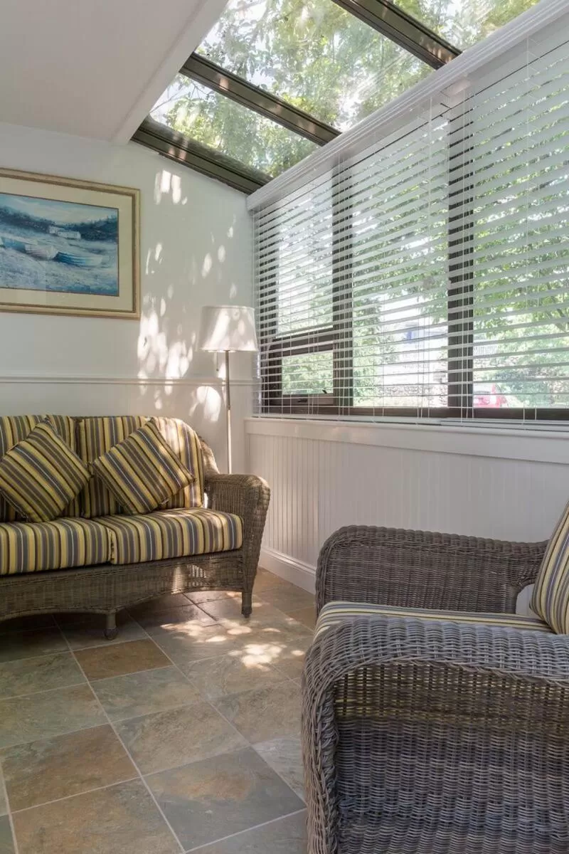 Seating area in The Club at New Seabury