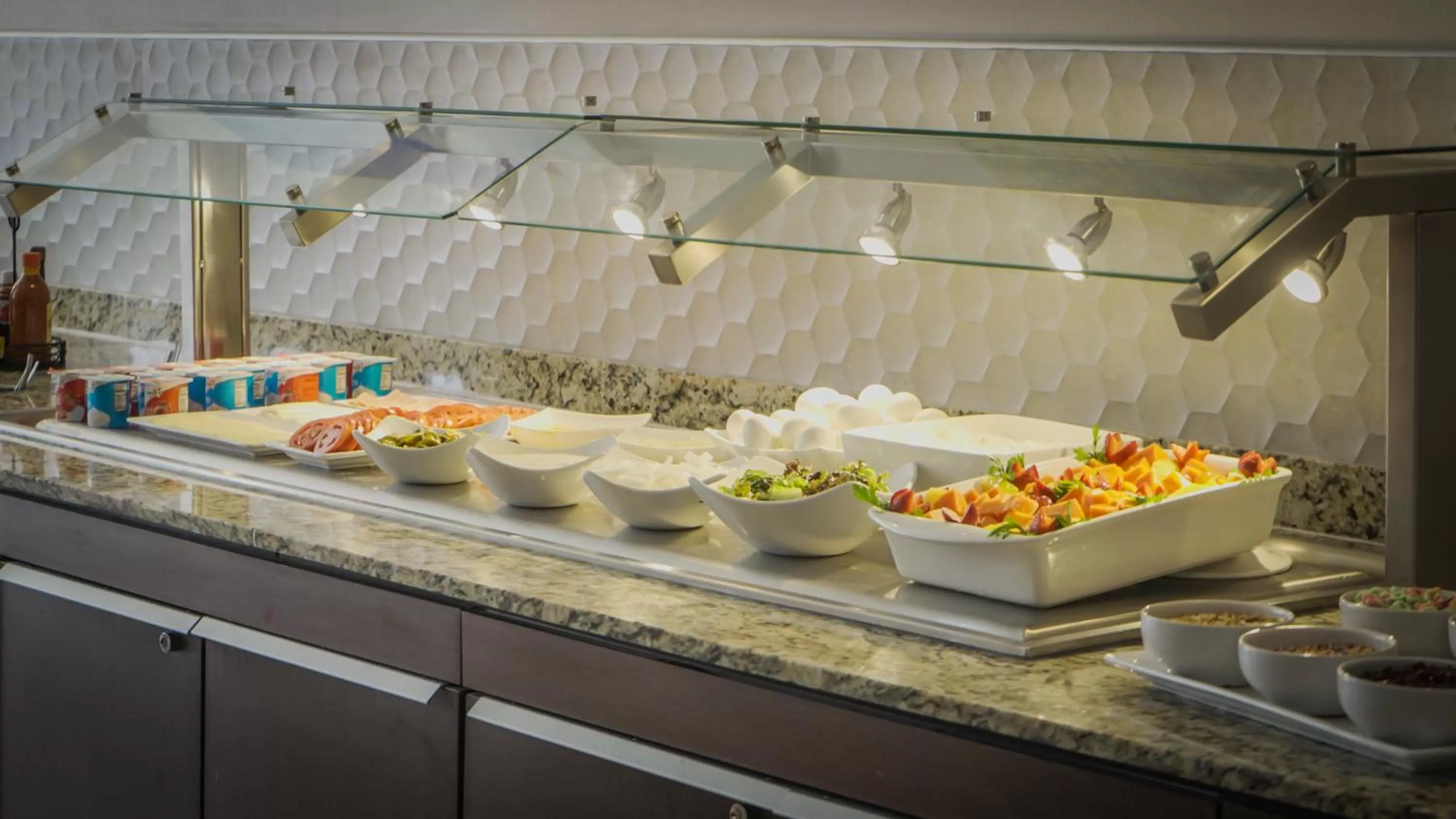 Breakfast in Staybridge Suites Guadalajara Expo by IHG