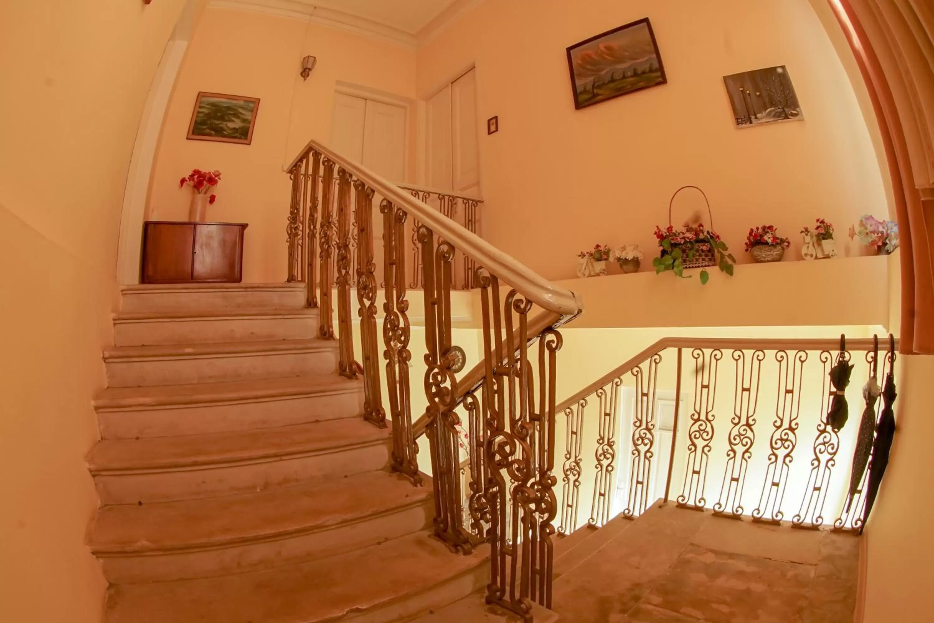 Facade/entrance in House 1899