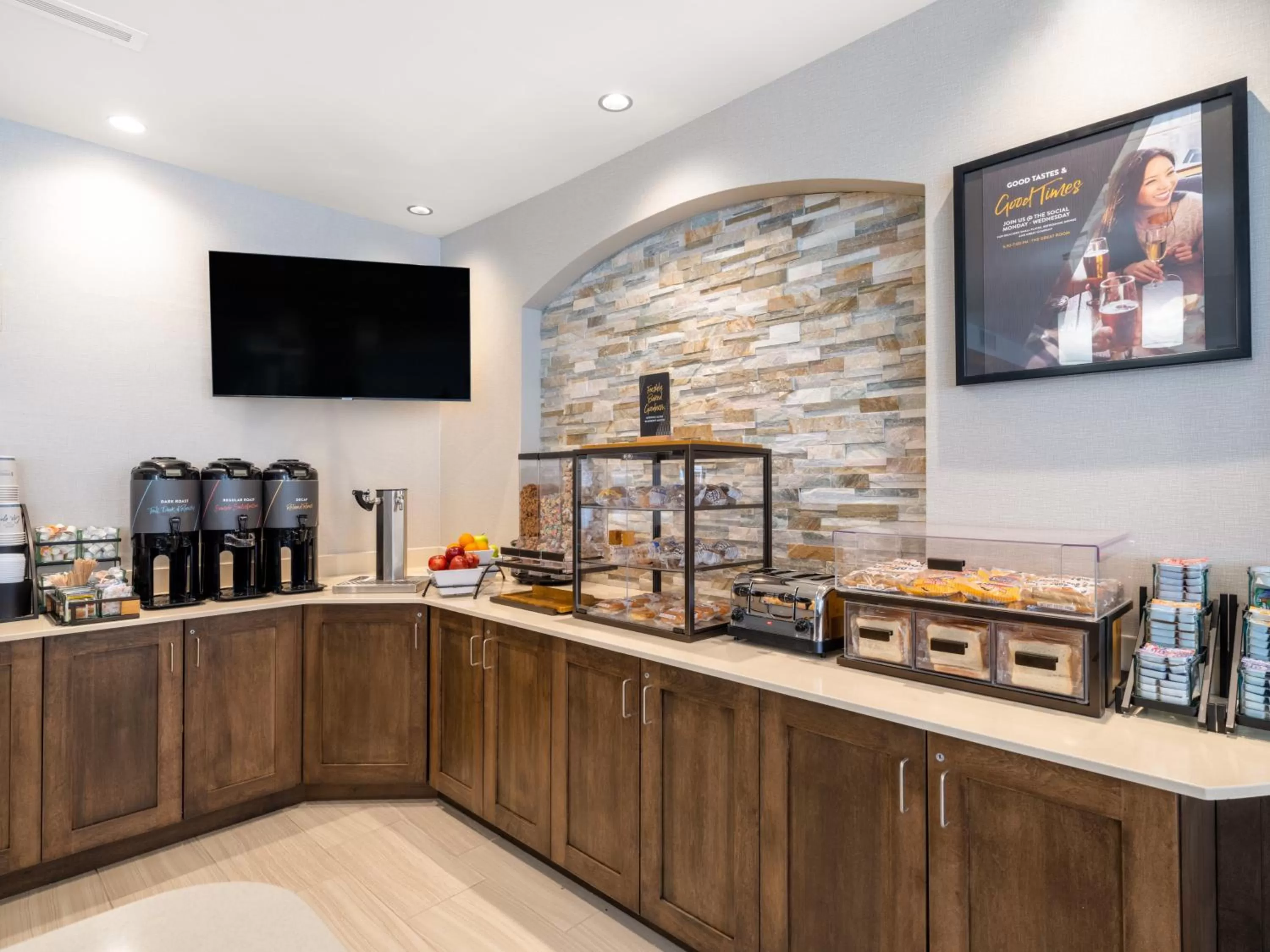 Breakfast in Staybridge Suites - Sioux City Southeast by IHG