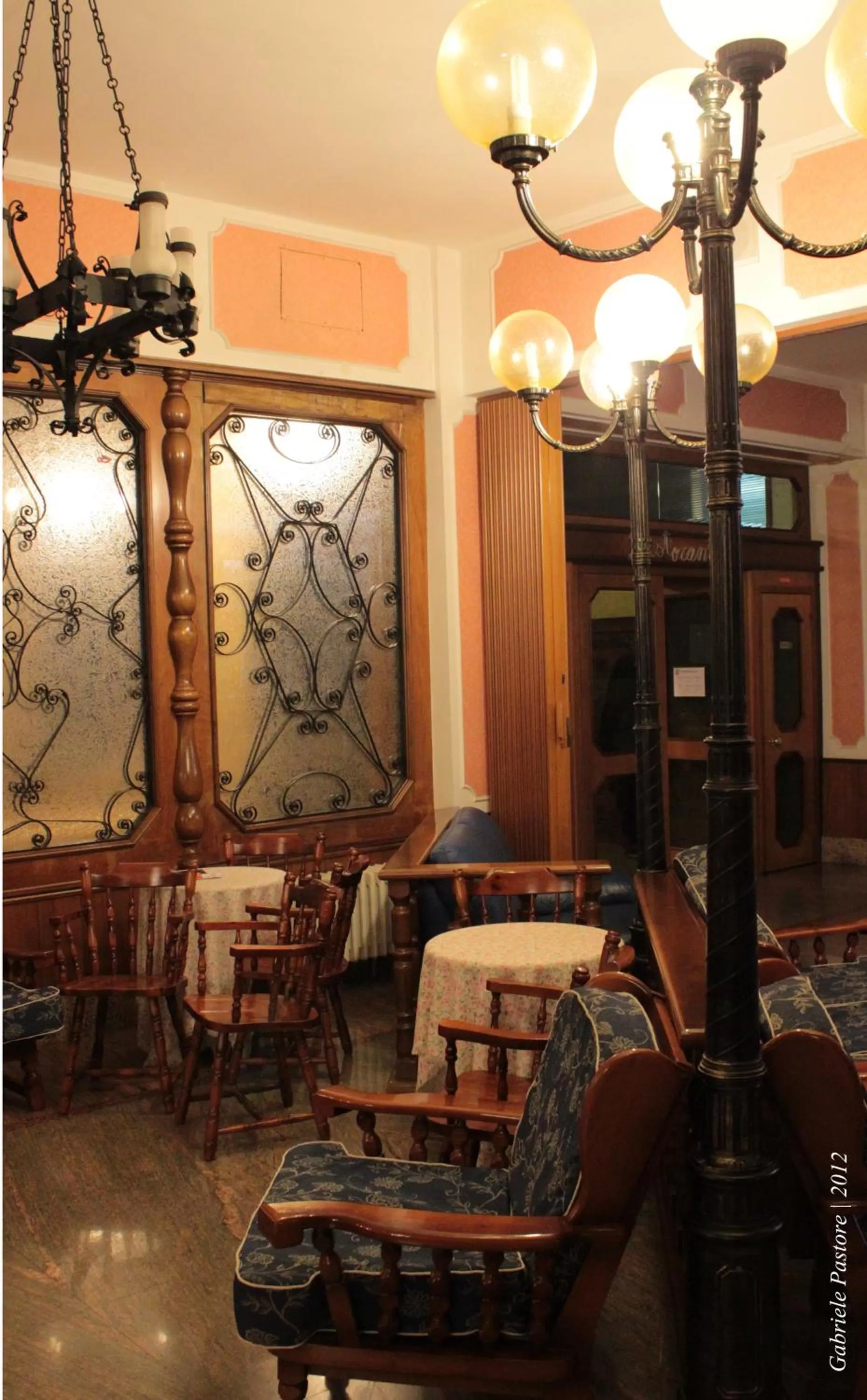 Communal lounge/ TV room in Tourist Hotel