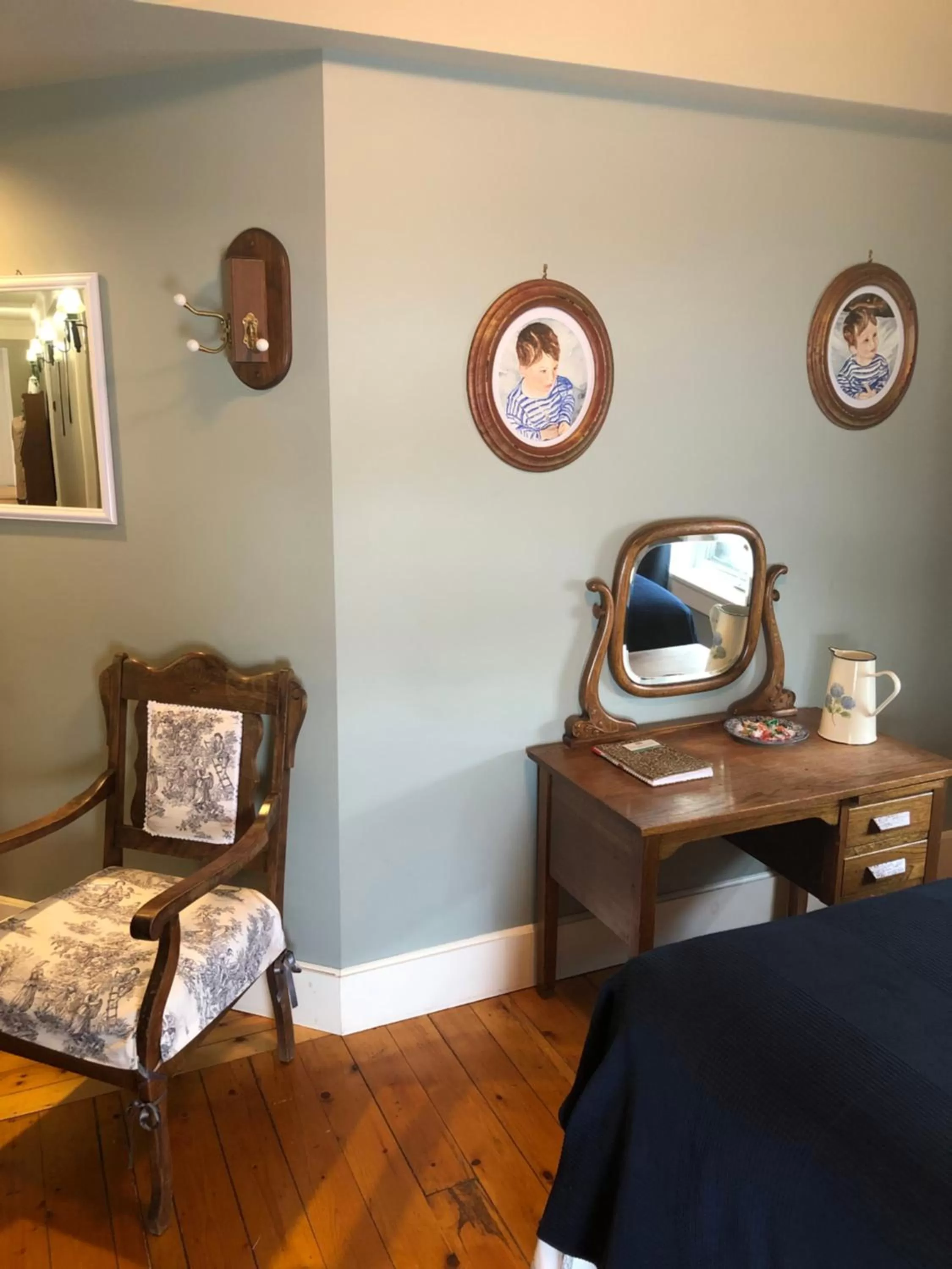 Seating Area in Auberge d'Anjou-Cocooning Café
