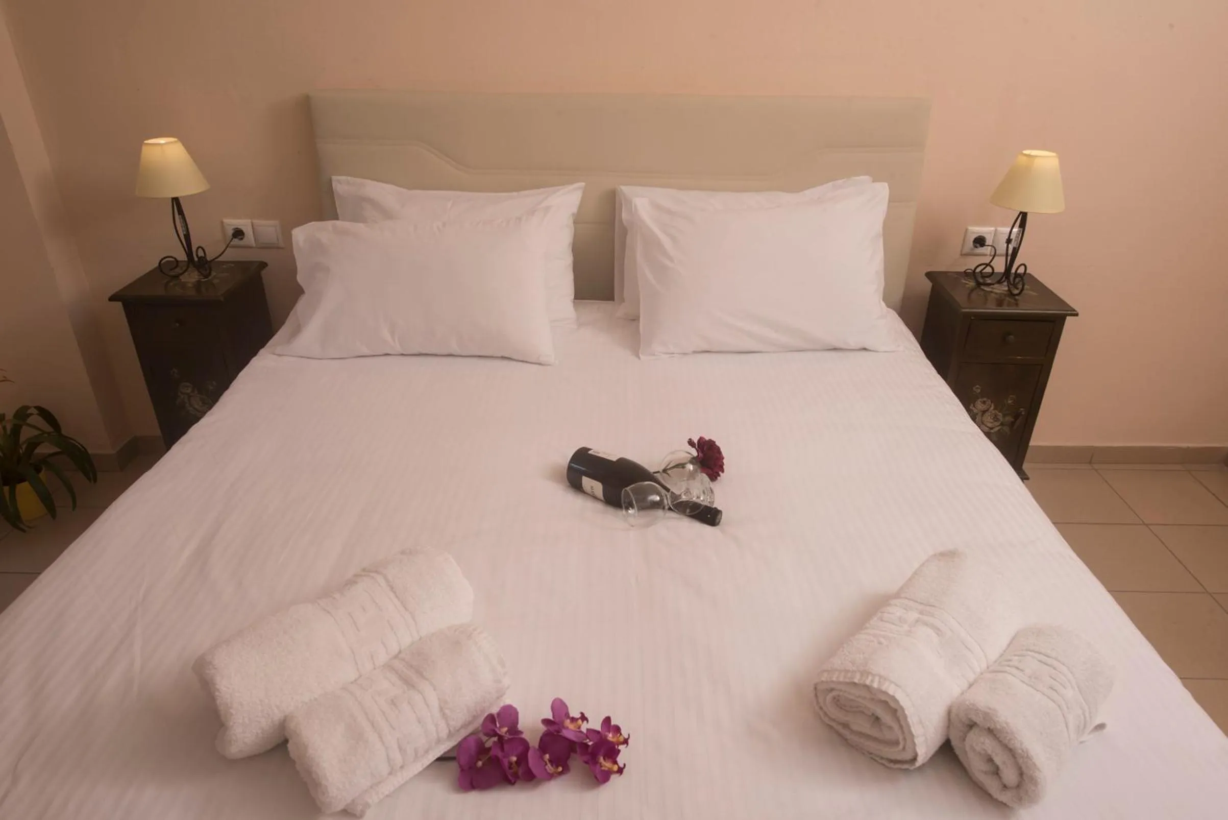 Bedroom, Bed in Filoxenia Hotel