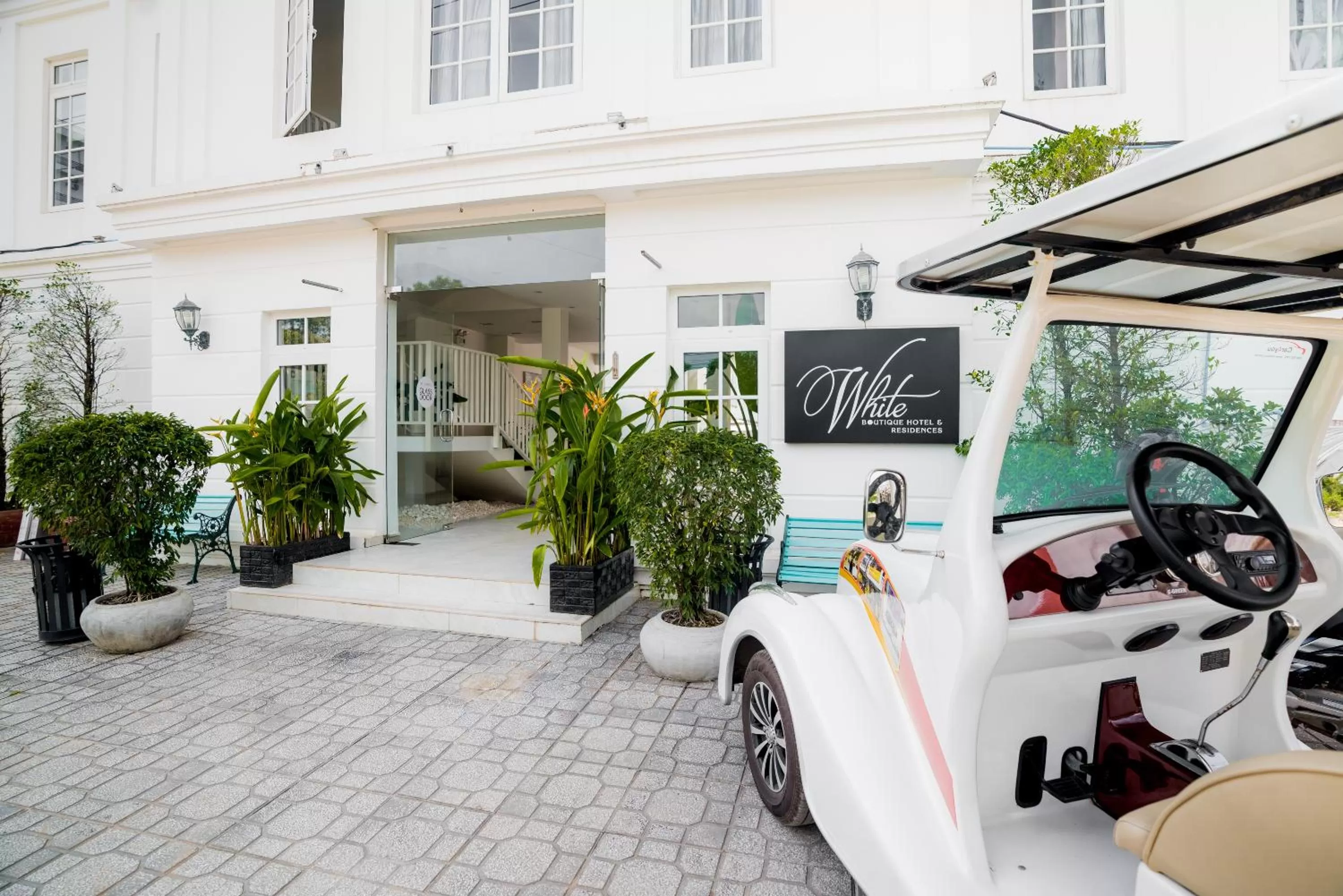 Lobby or reception in White Boutique Hotel and Residences